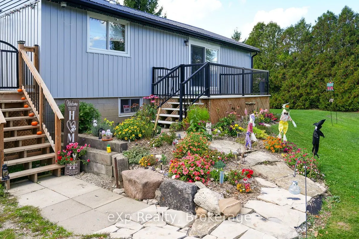 179422 Grey Road 17
