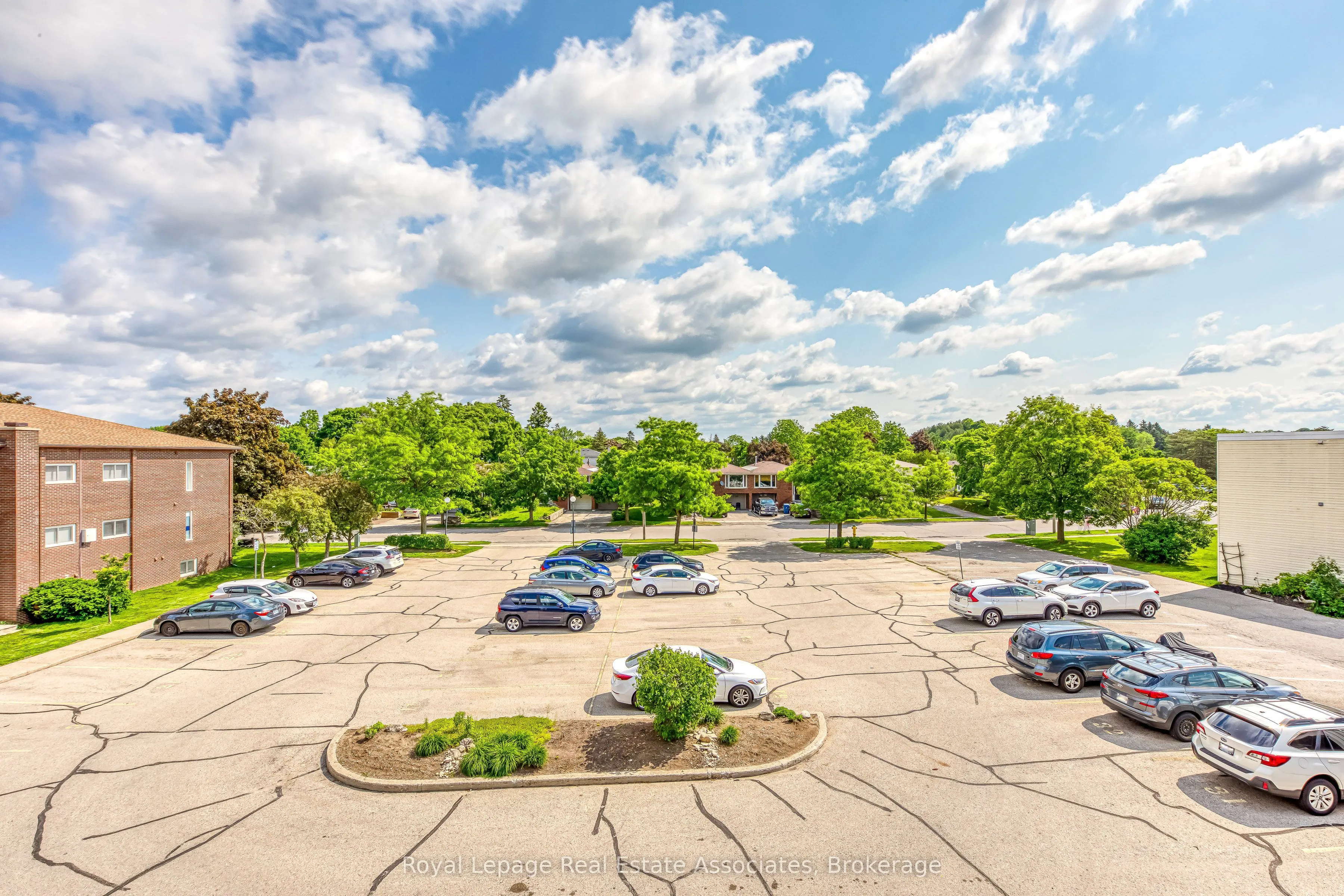 63 Conroy Crescent, #58