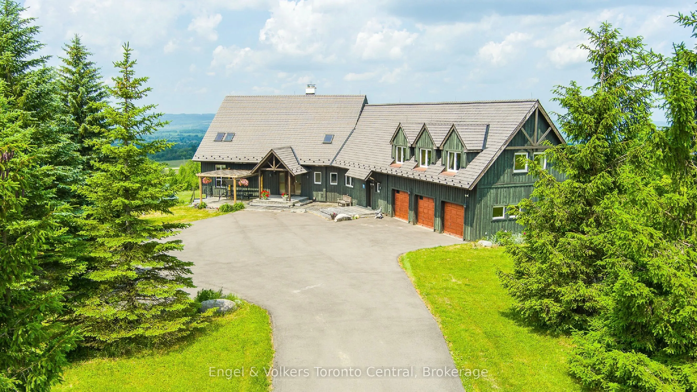 496083 Grey Road 2 Road