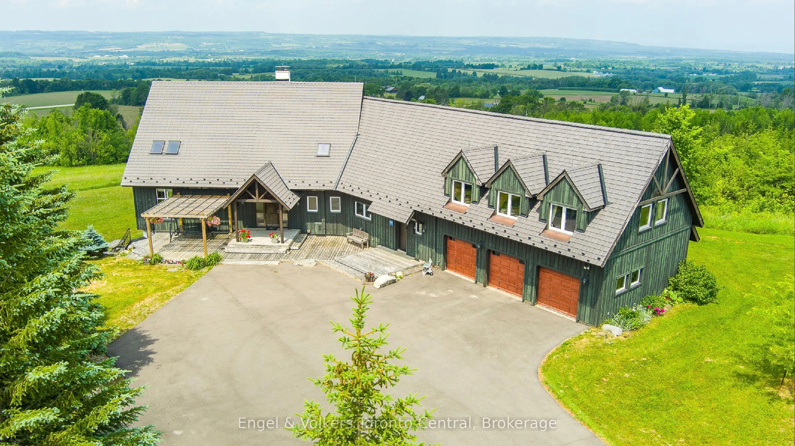 496083 Grey Road 2 Road