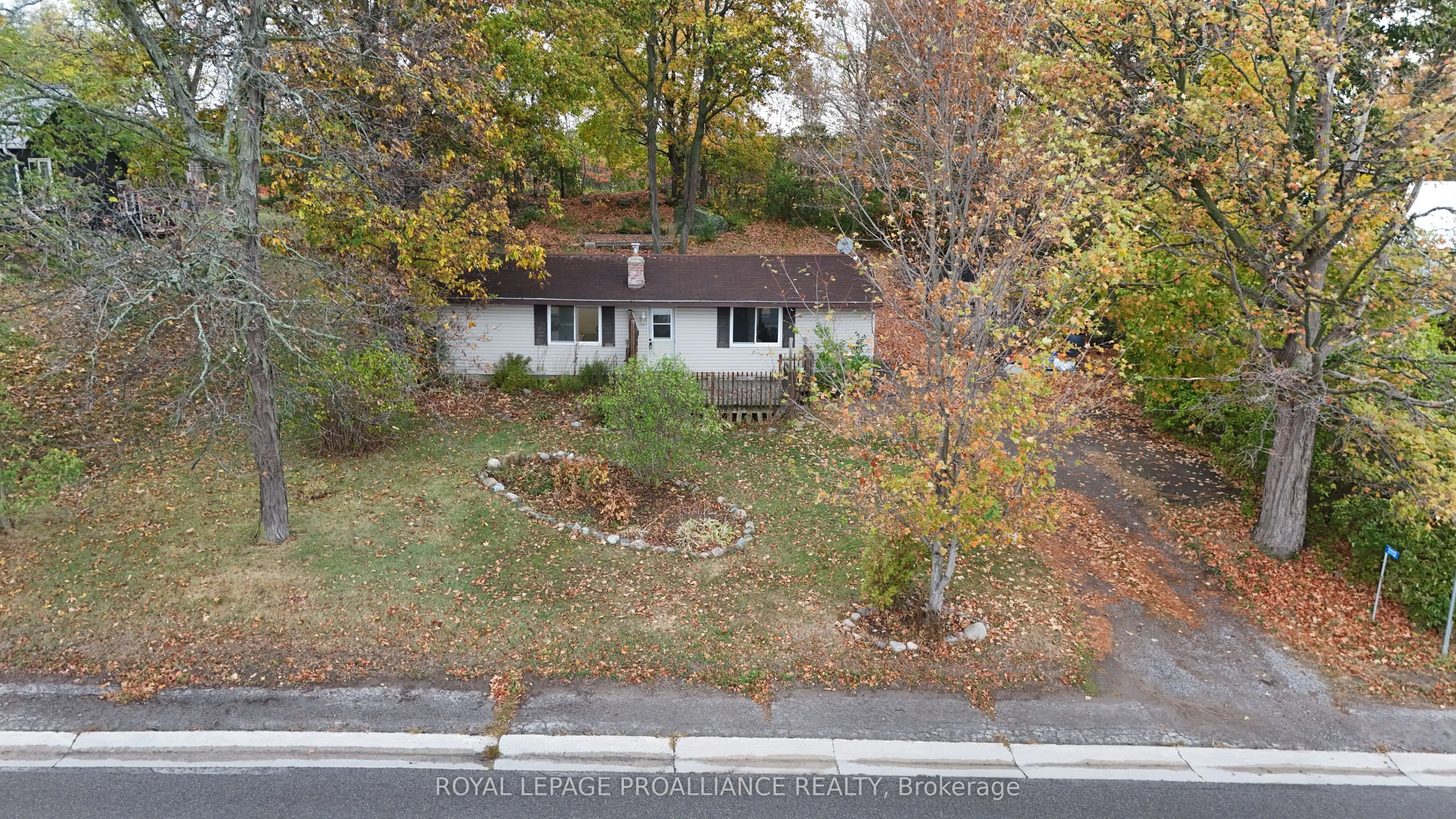 2112 Hamilton Road