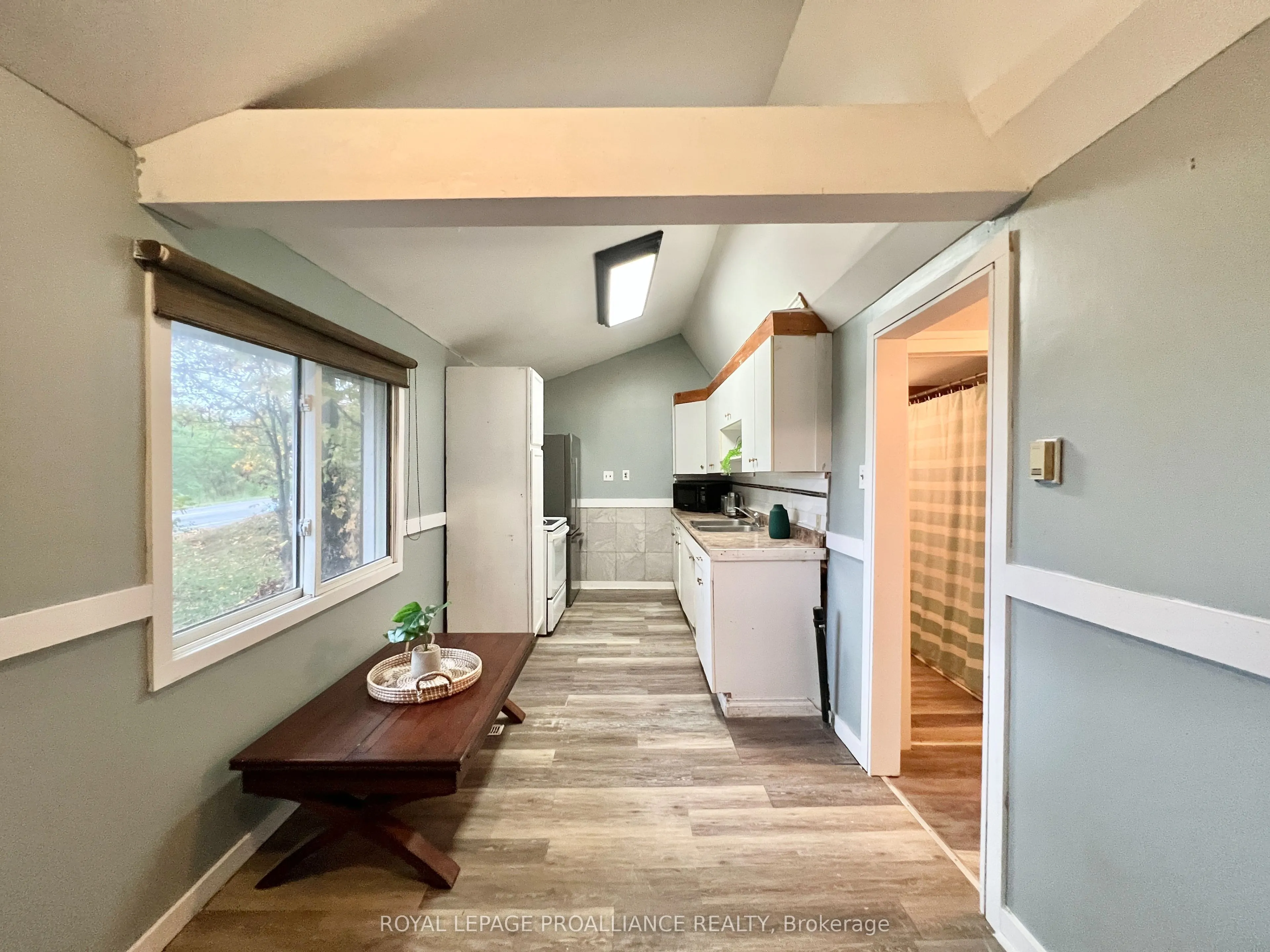 2112 Hamilton Road