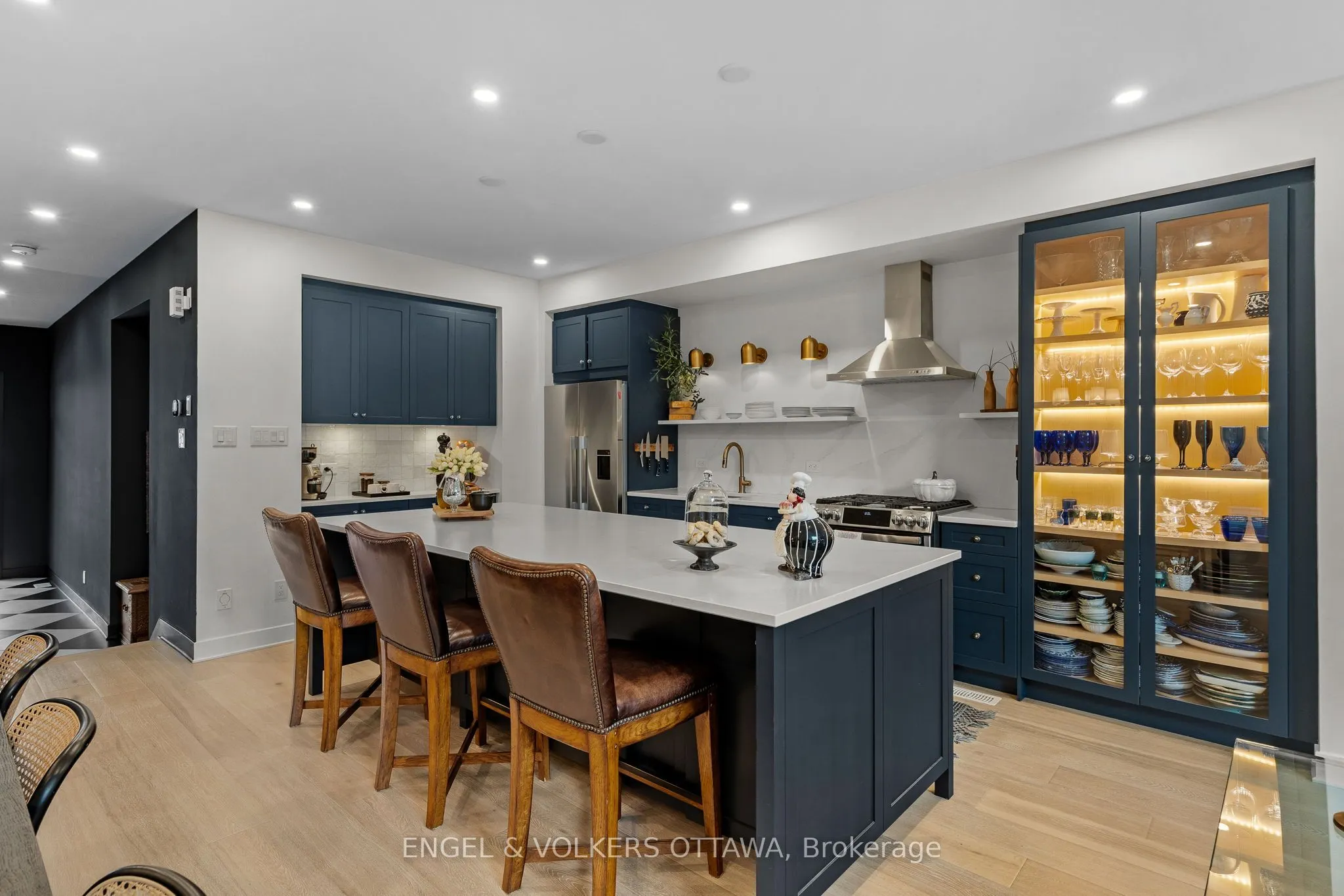196 Hawkeswood Drive