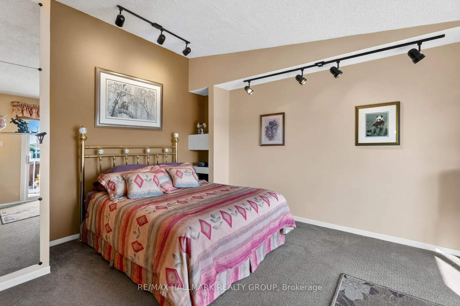 1816 Applegrove Court