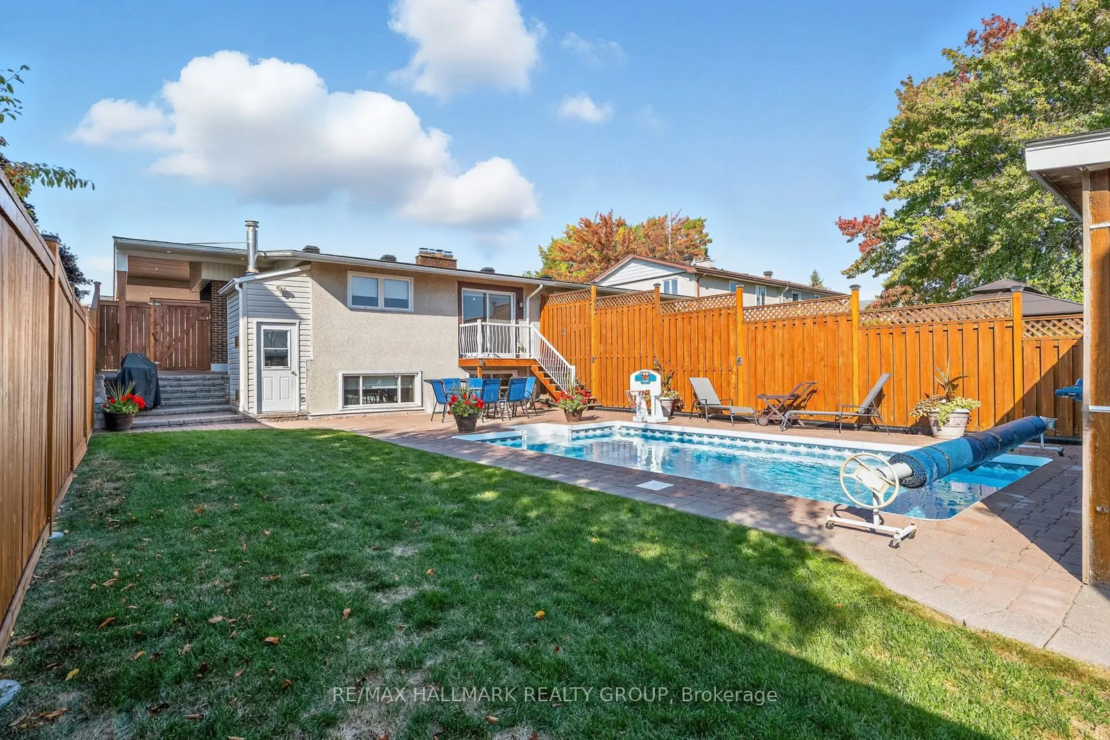 1816 Applegrove Court