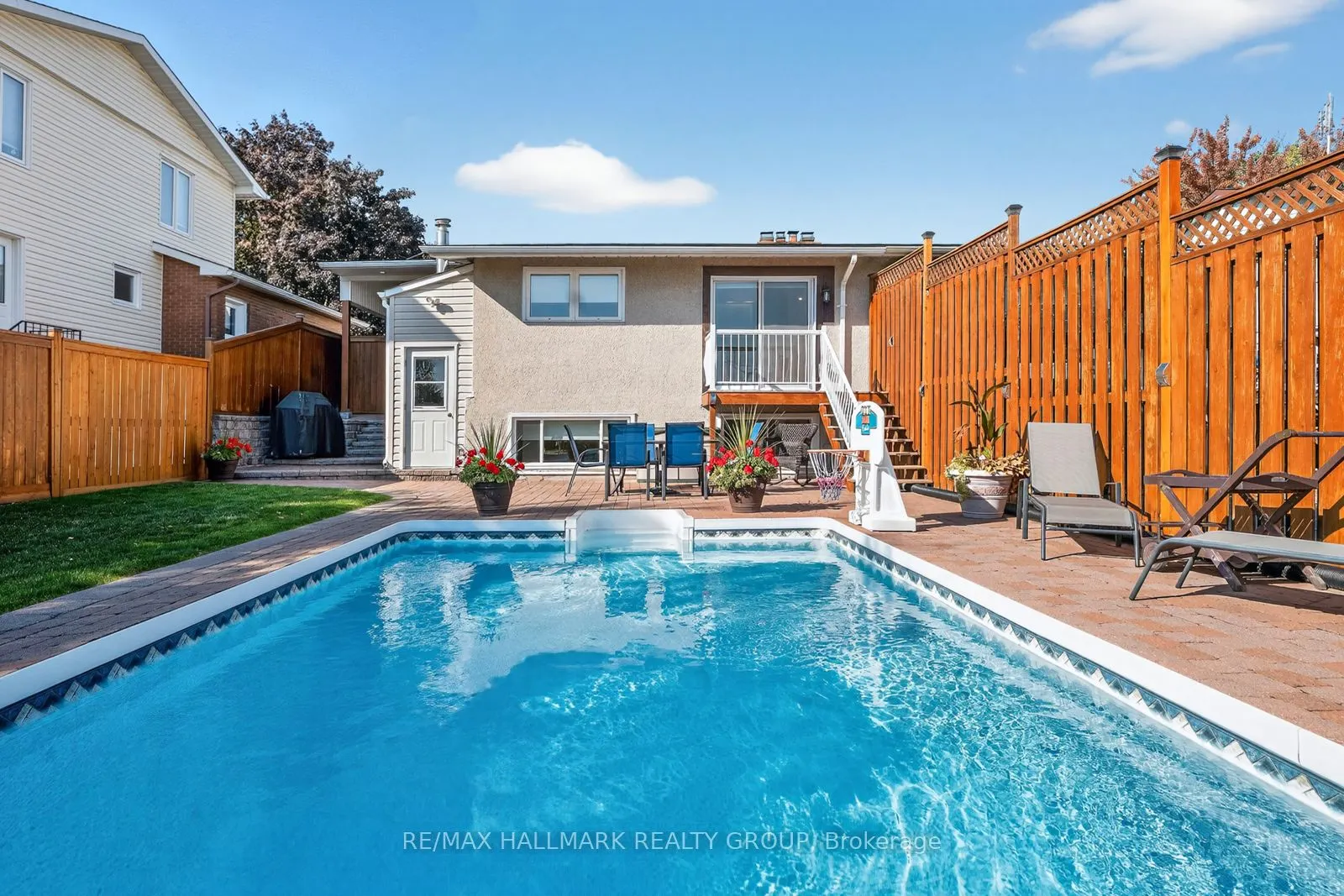 1816 Applegrove Court