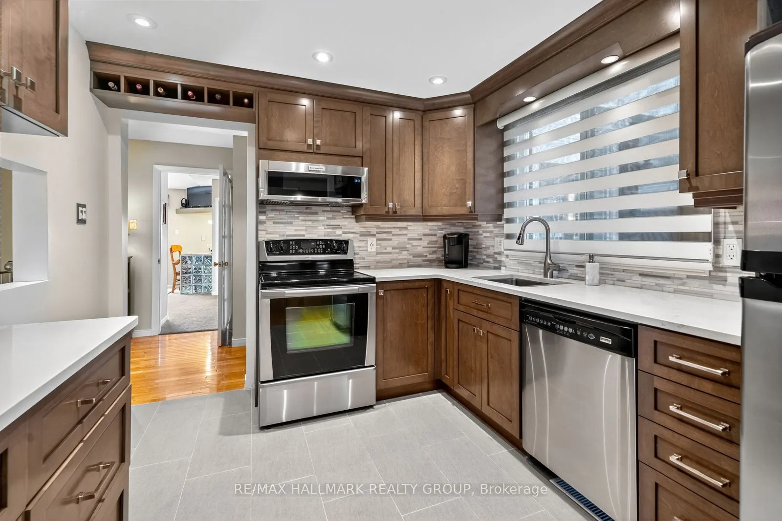 1816 Applegrove Court