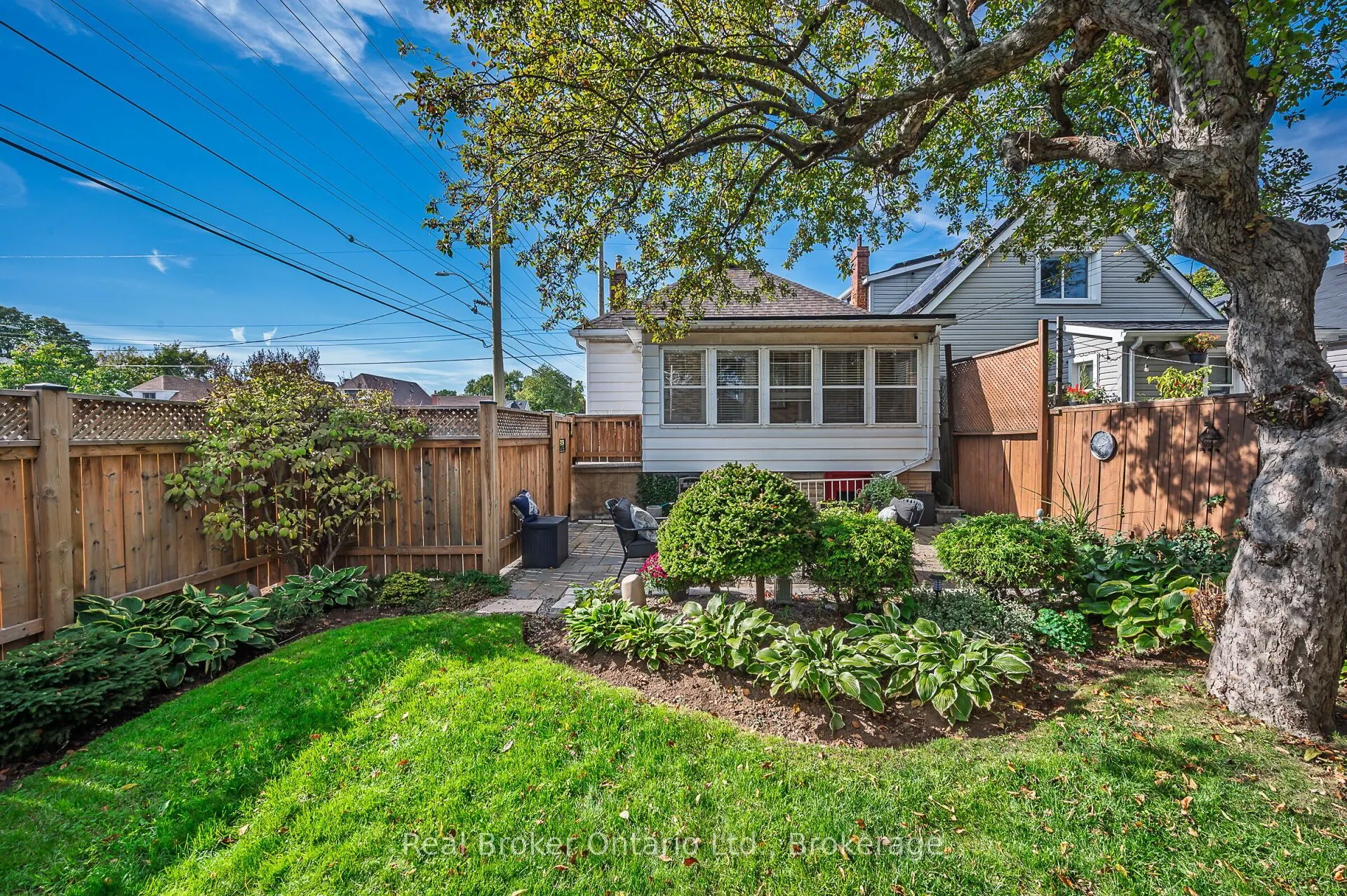 62 Wexford Avenue N
