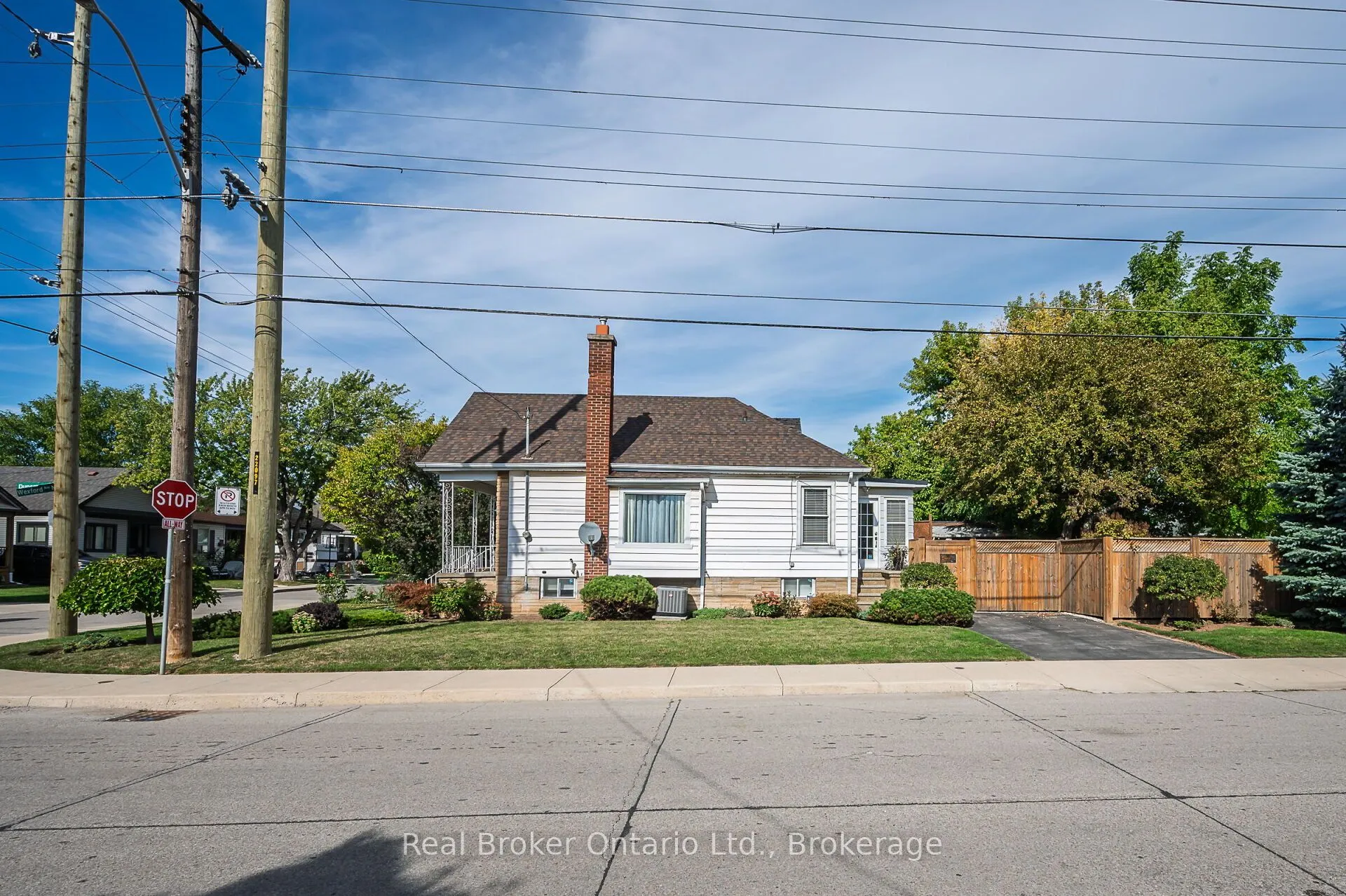 62 Wexford Avenue N