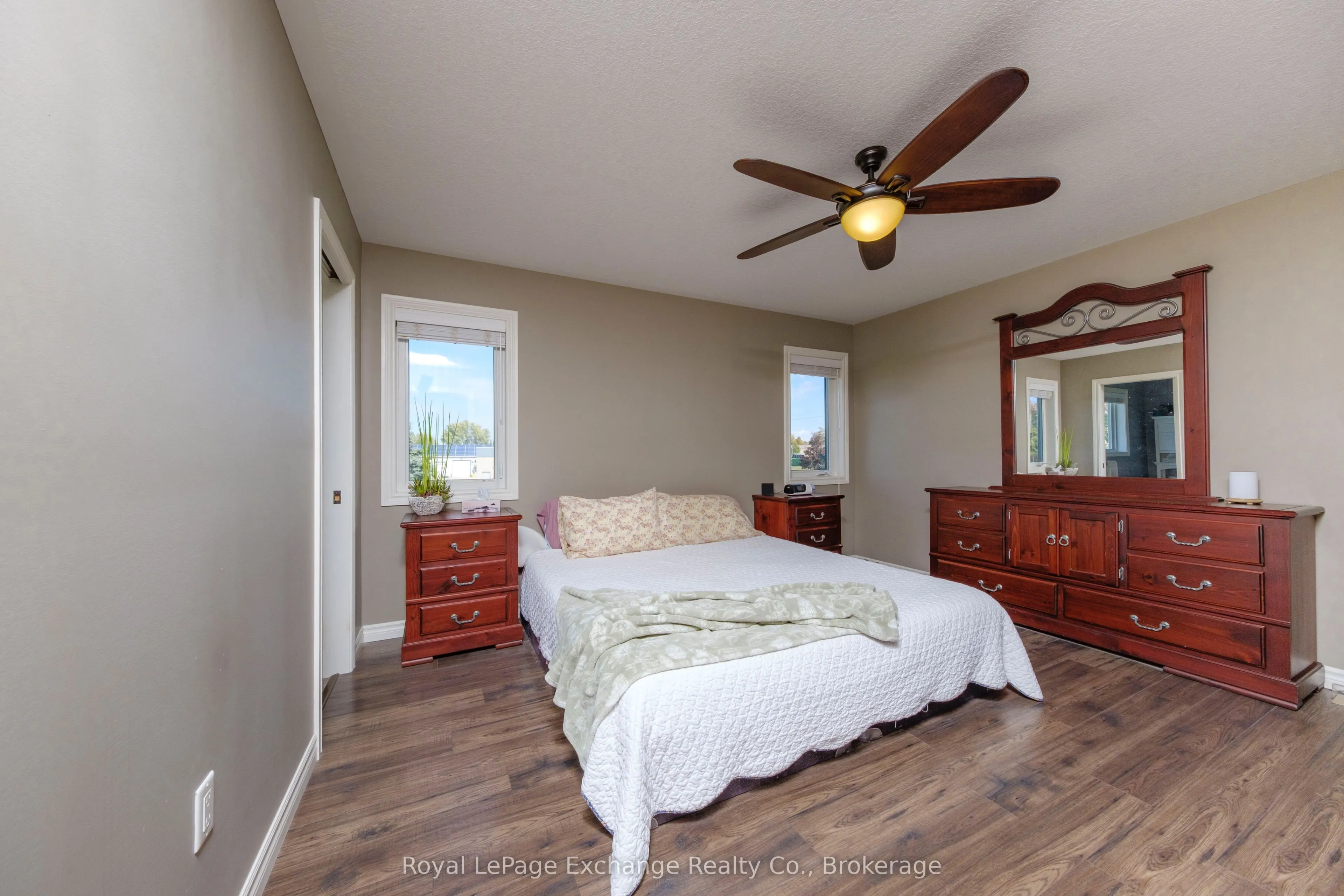 54 Lakefield Drive