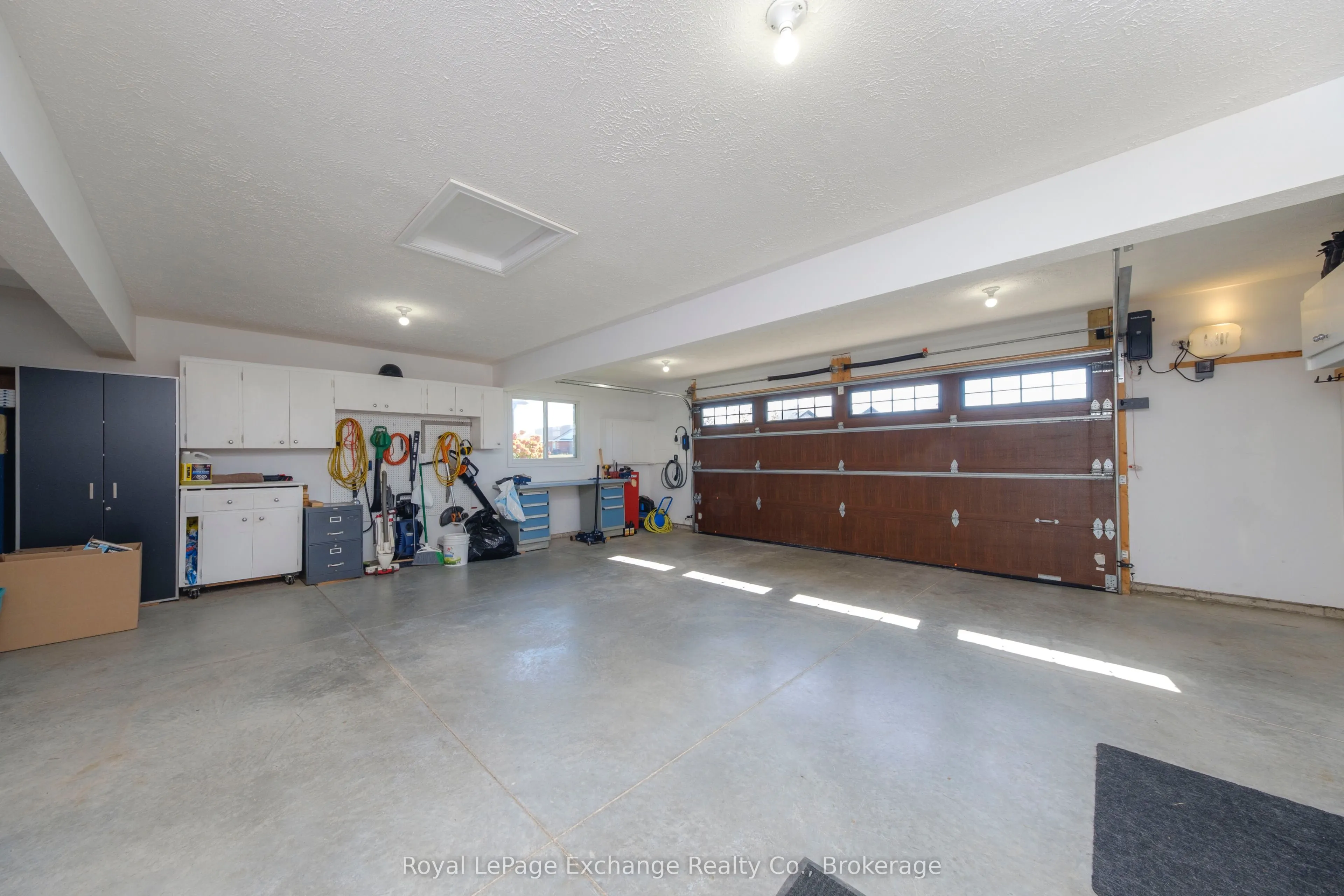 54 Lakefield Drive
