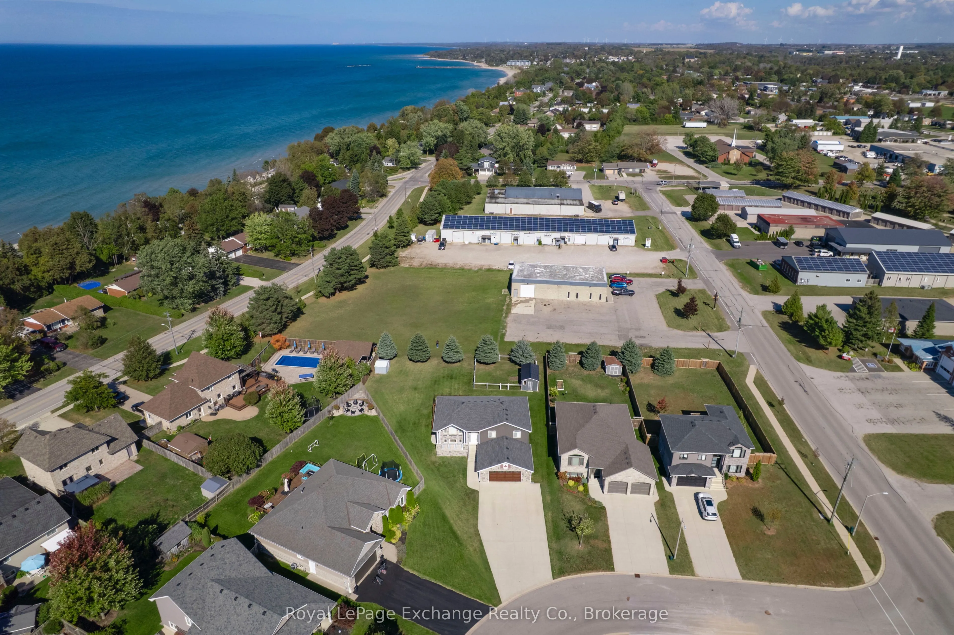 54 Lakefield Drive