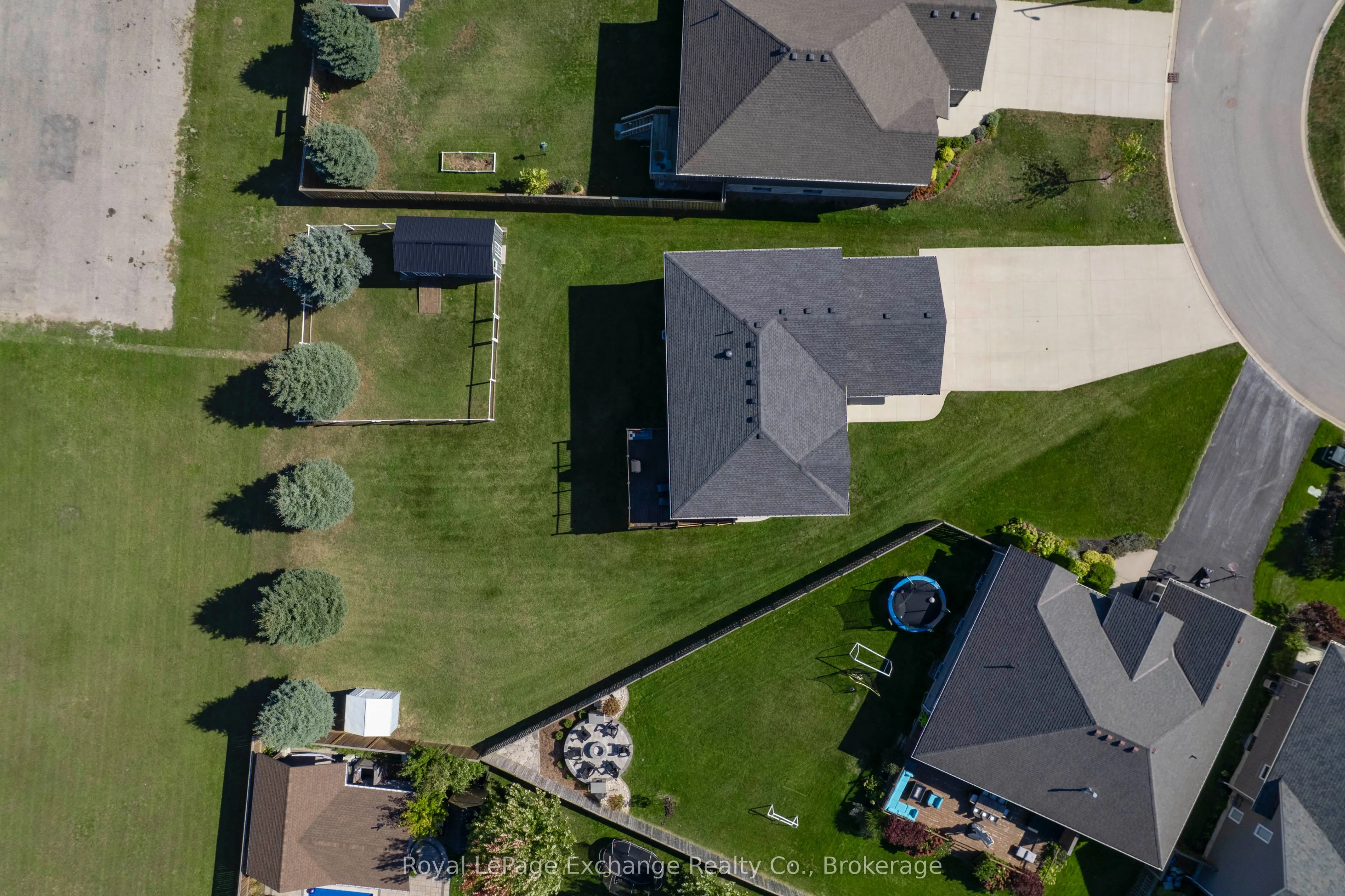 54 Lakefield Drive