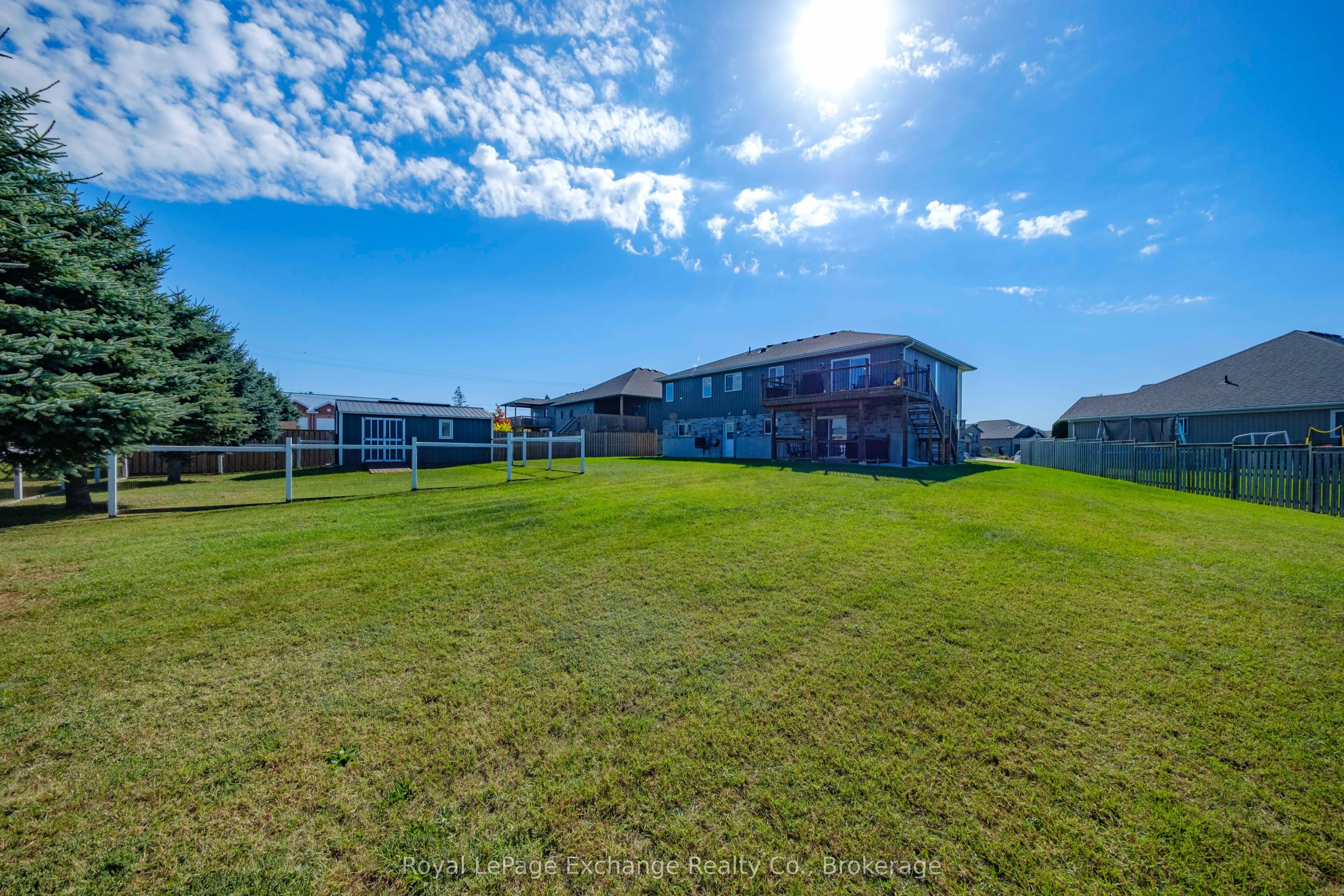 54 Lakefield Drive