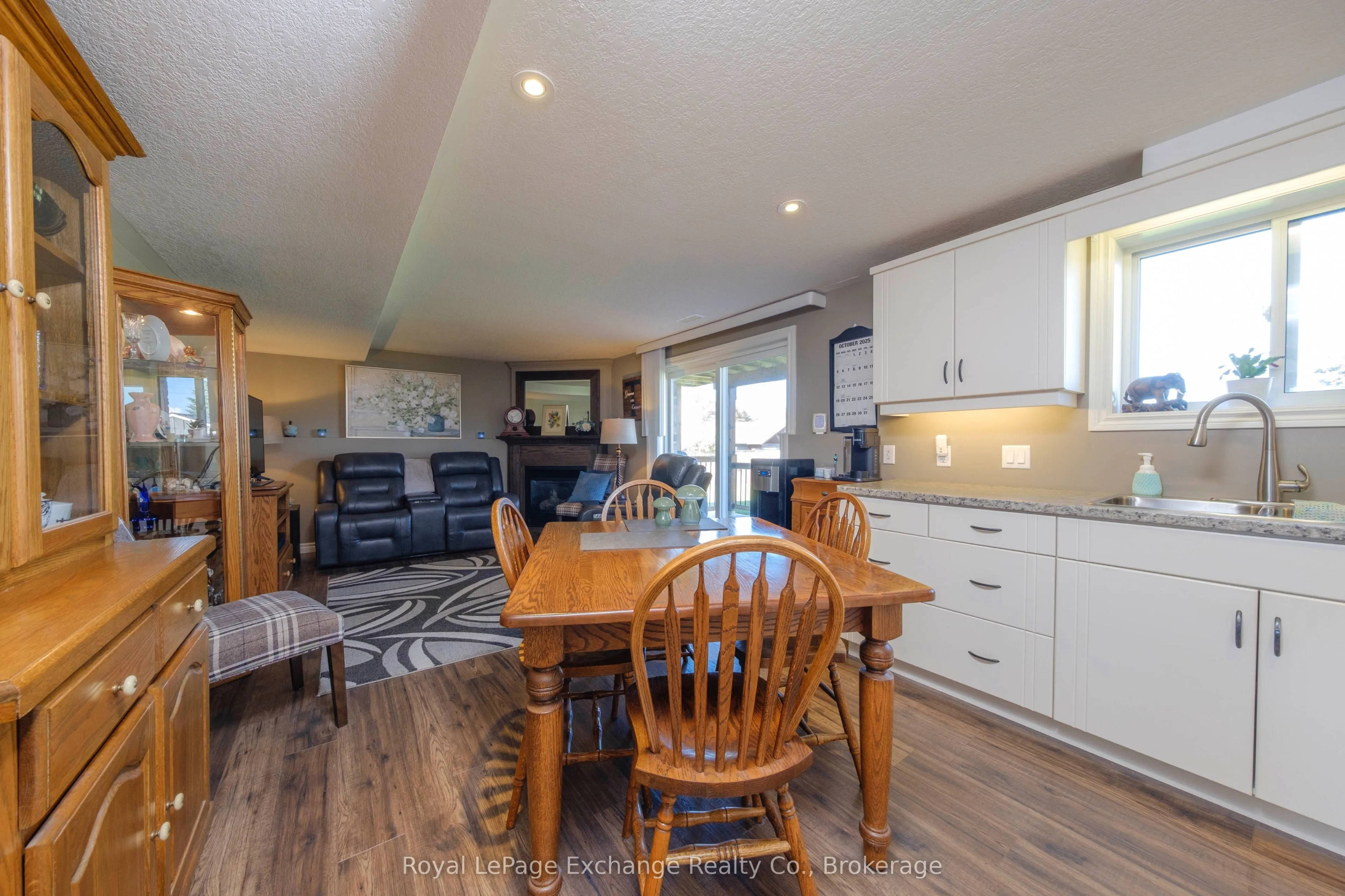 54 Lakefield Drive