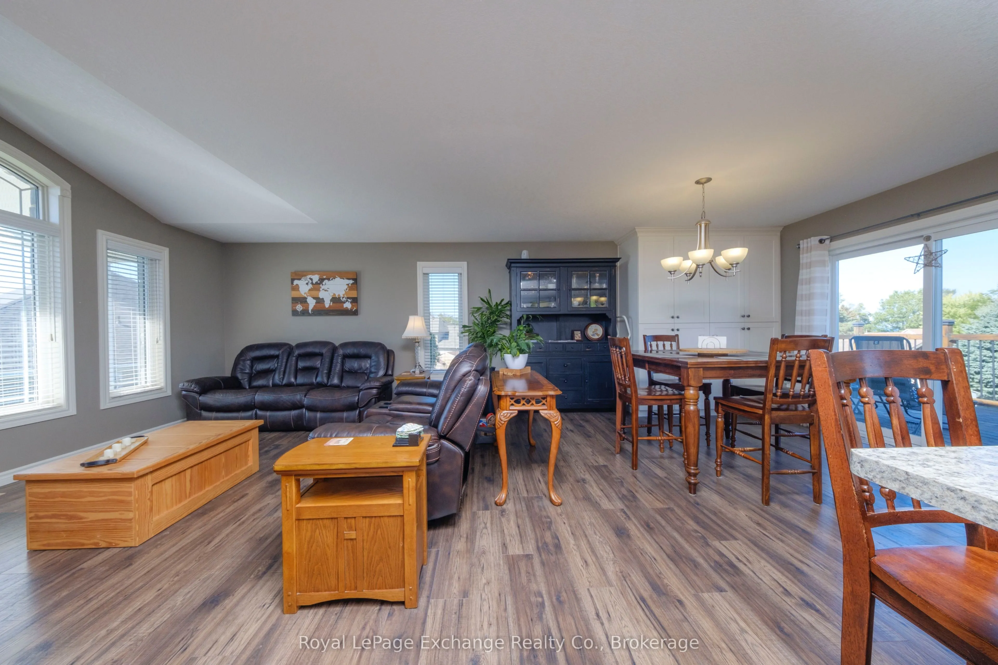 54 Lakefield Drive