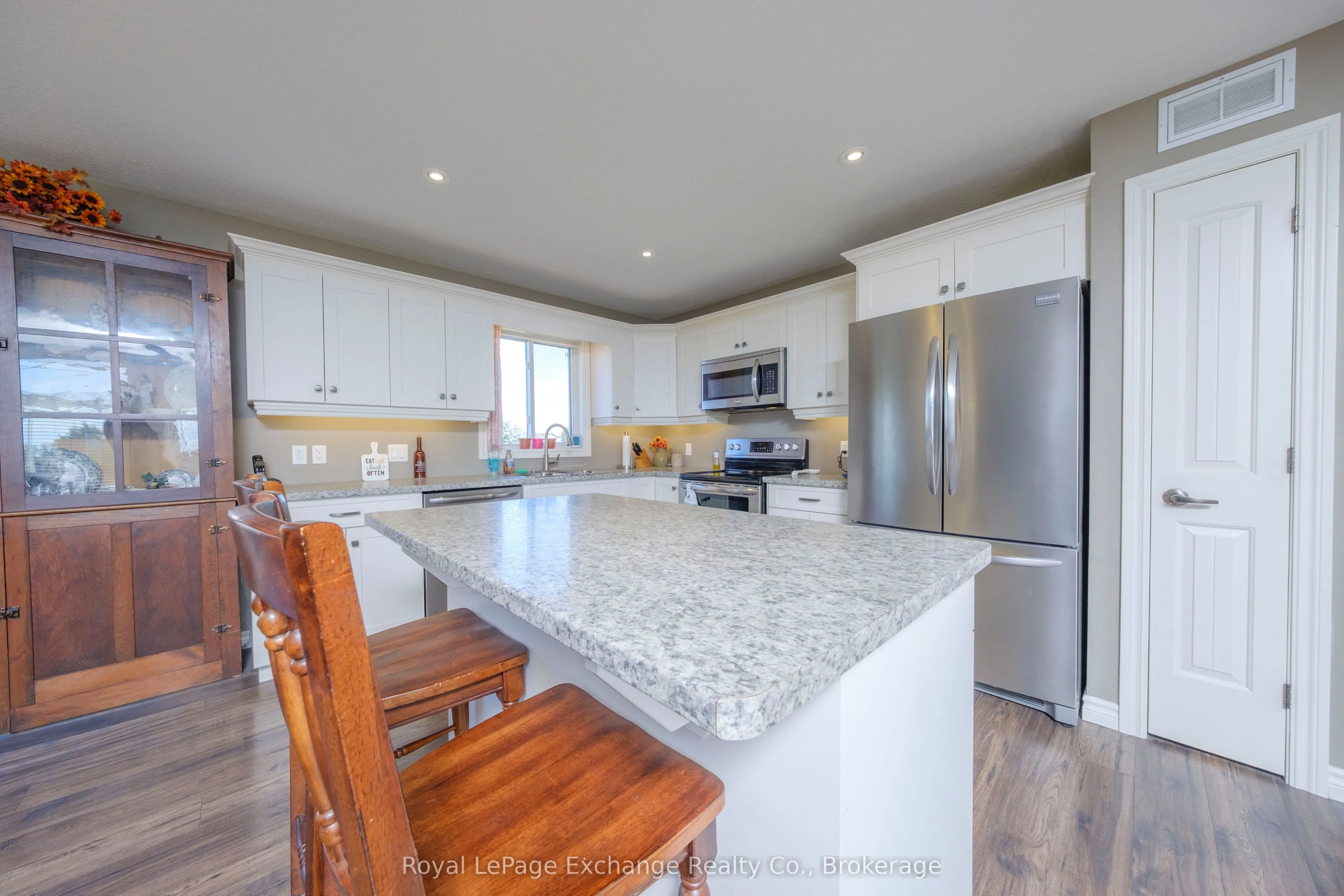 54 Lakefield Drive