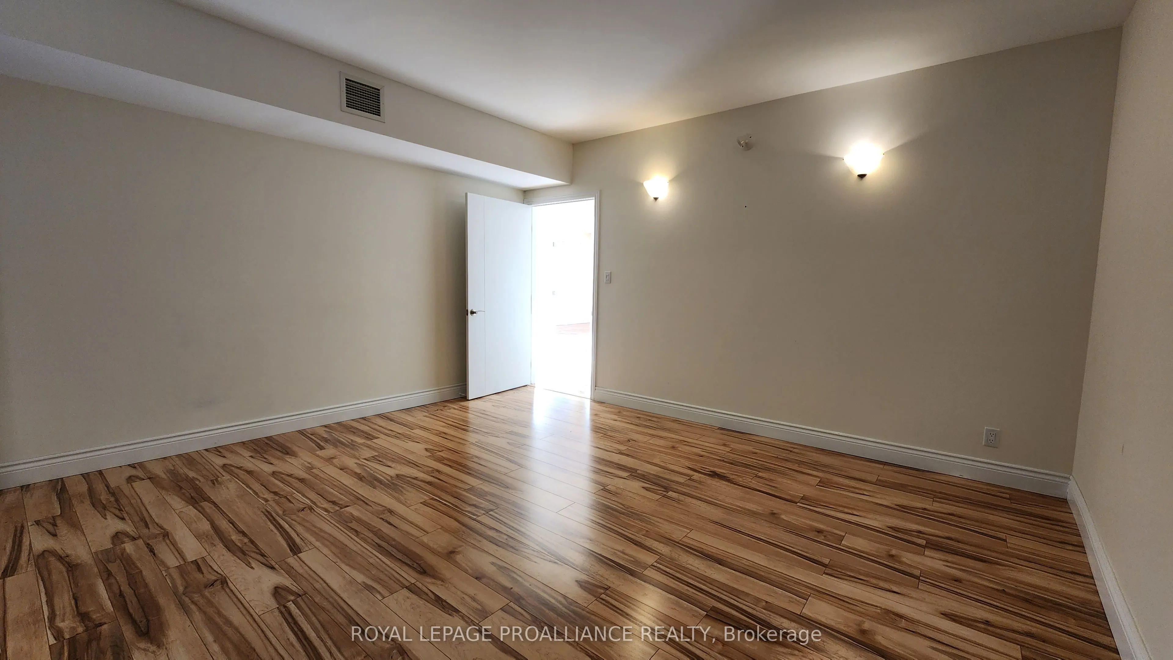 354 PINNACLE Street, #C