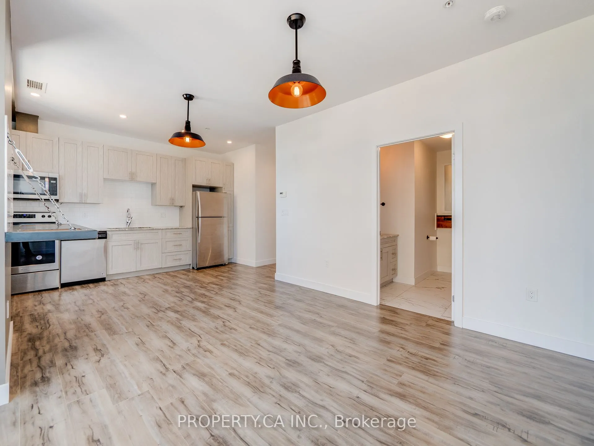 100 Garment Street, #1703