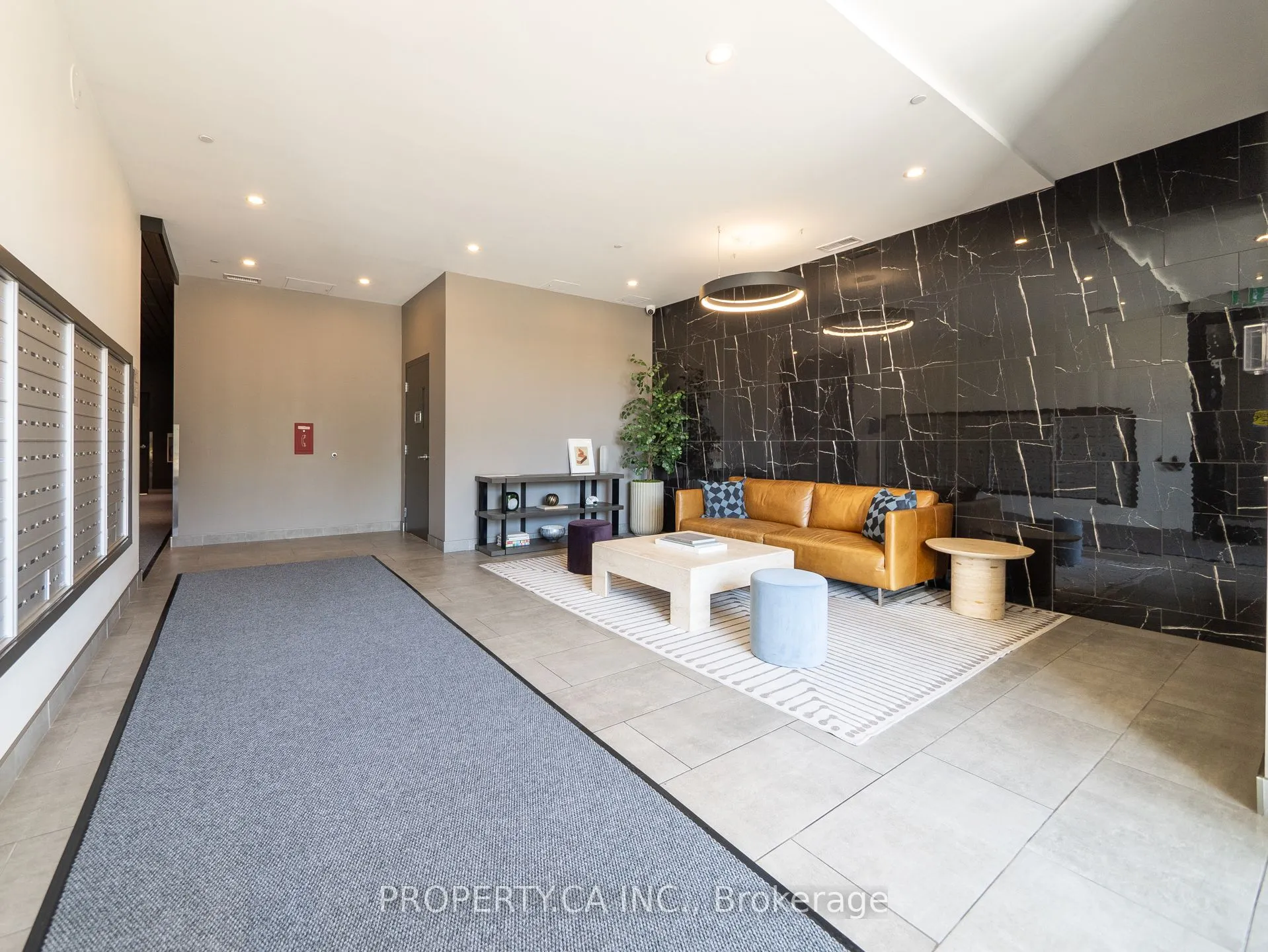 100 Garment Street, #1703