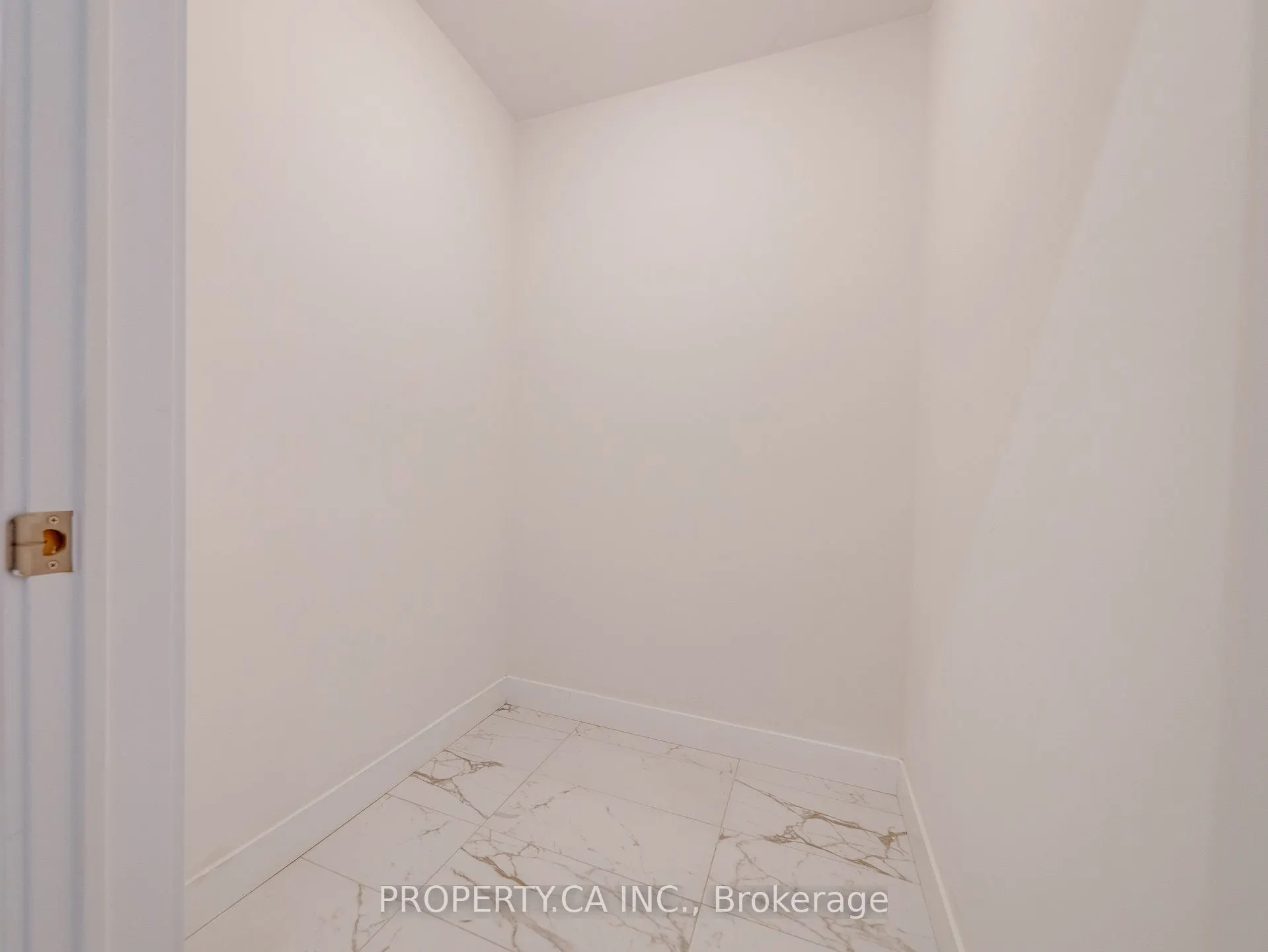 100 Garment Street, #1703
