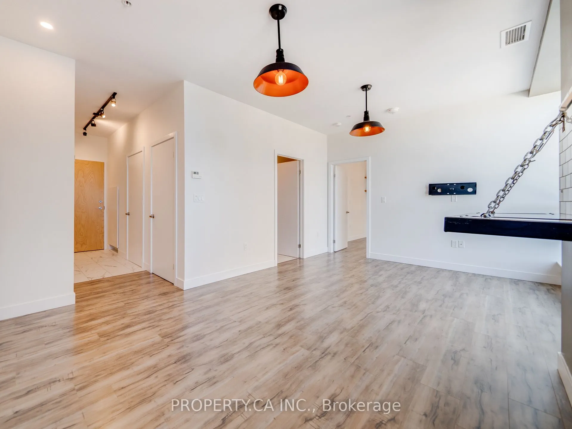 100 Garment Street, #1703