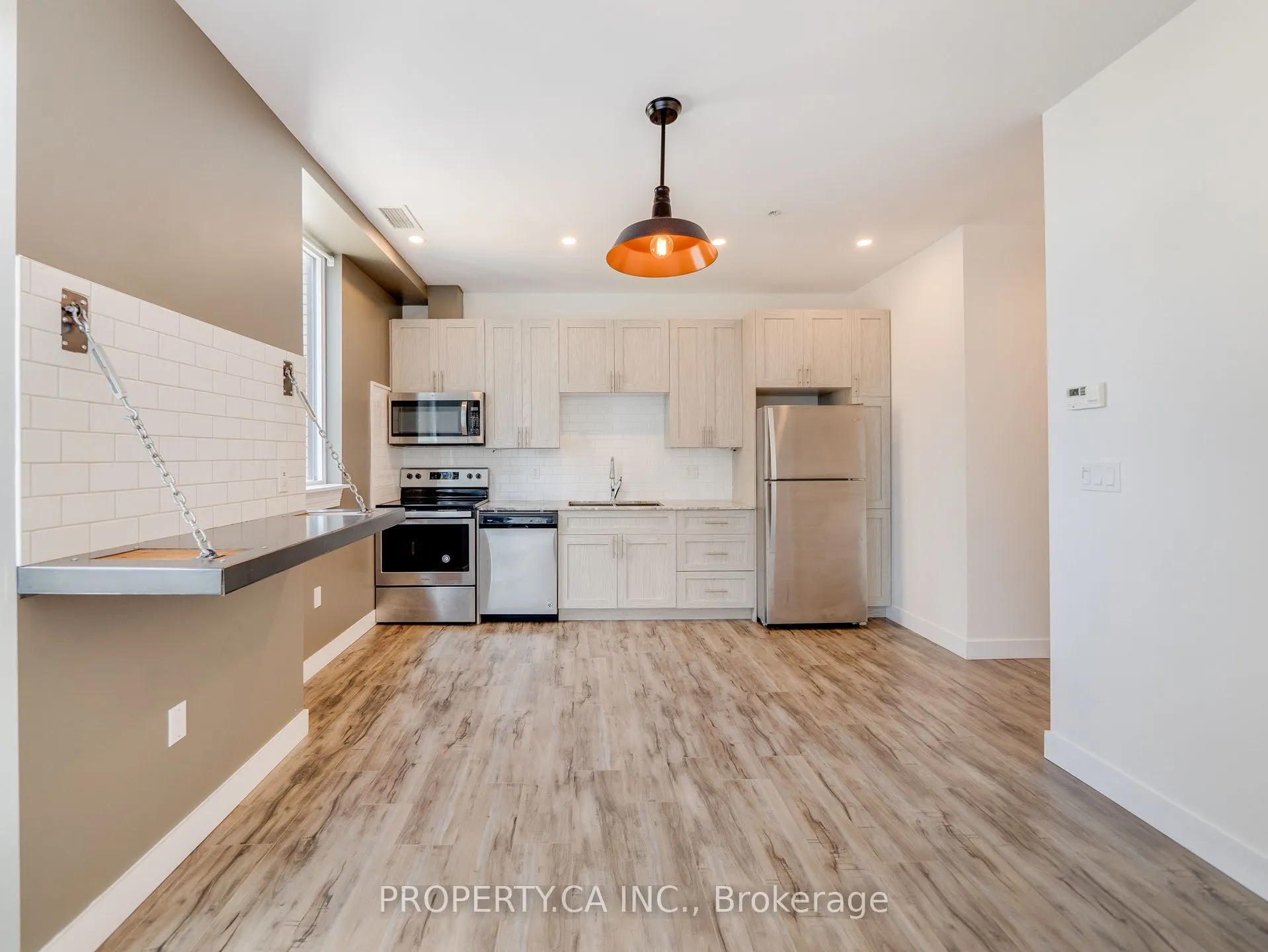 100 Garment Street, #1703