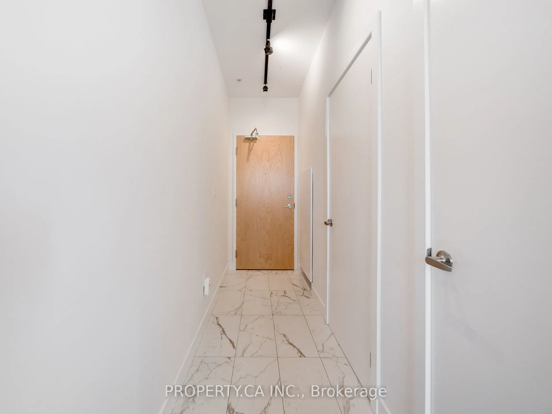 100 Garment Street, #1703