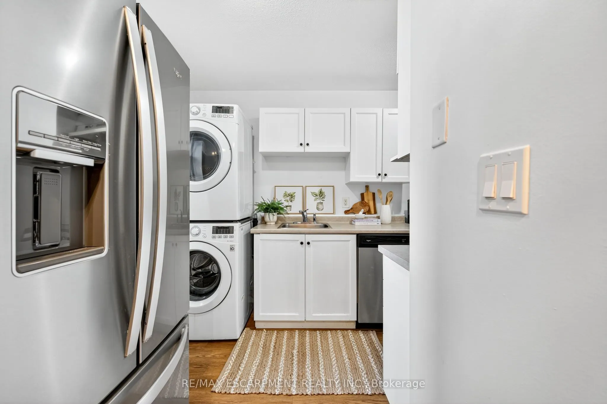 350 Quigley Road, #320