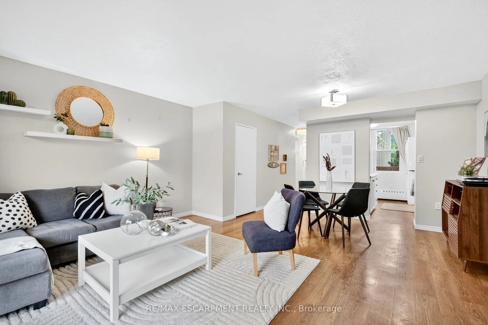 350 Quigley Road, #320
