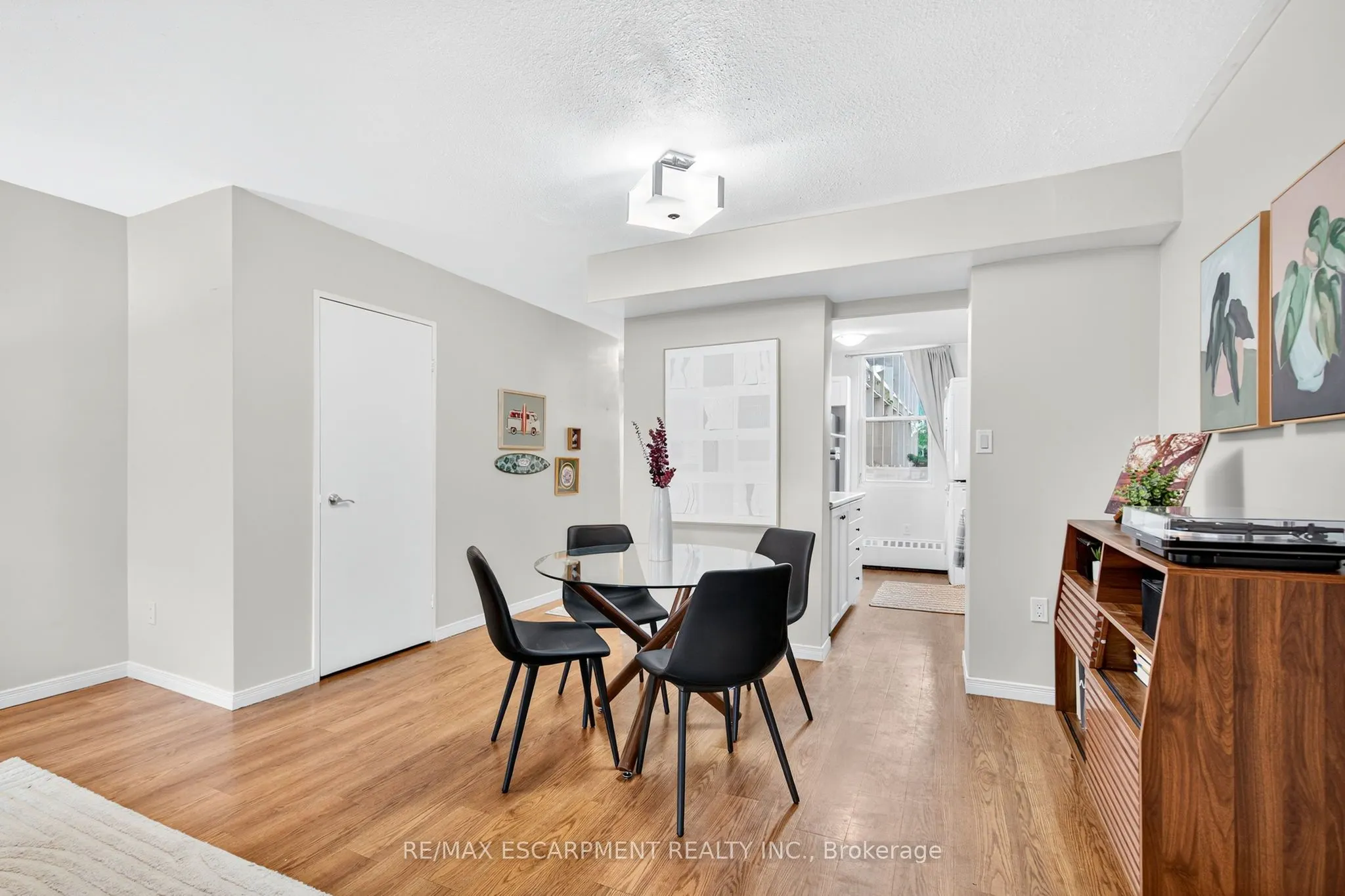 350 Quigley Road, #320