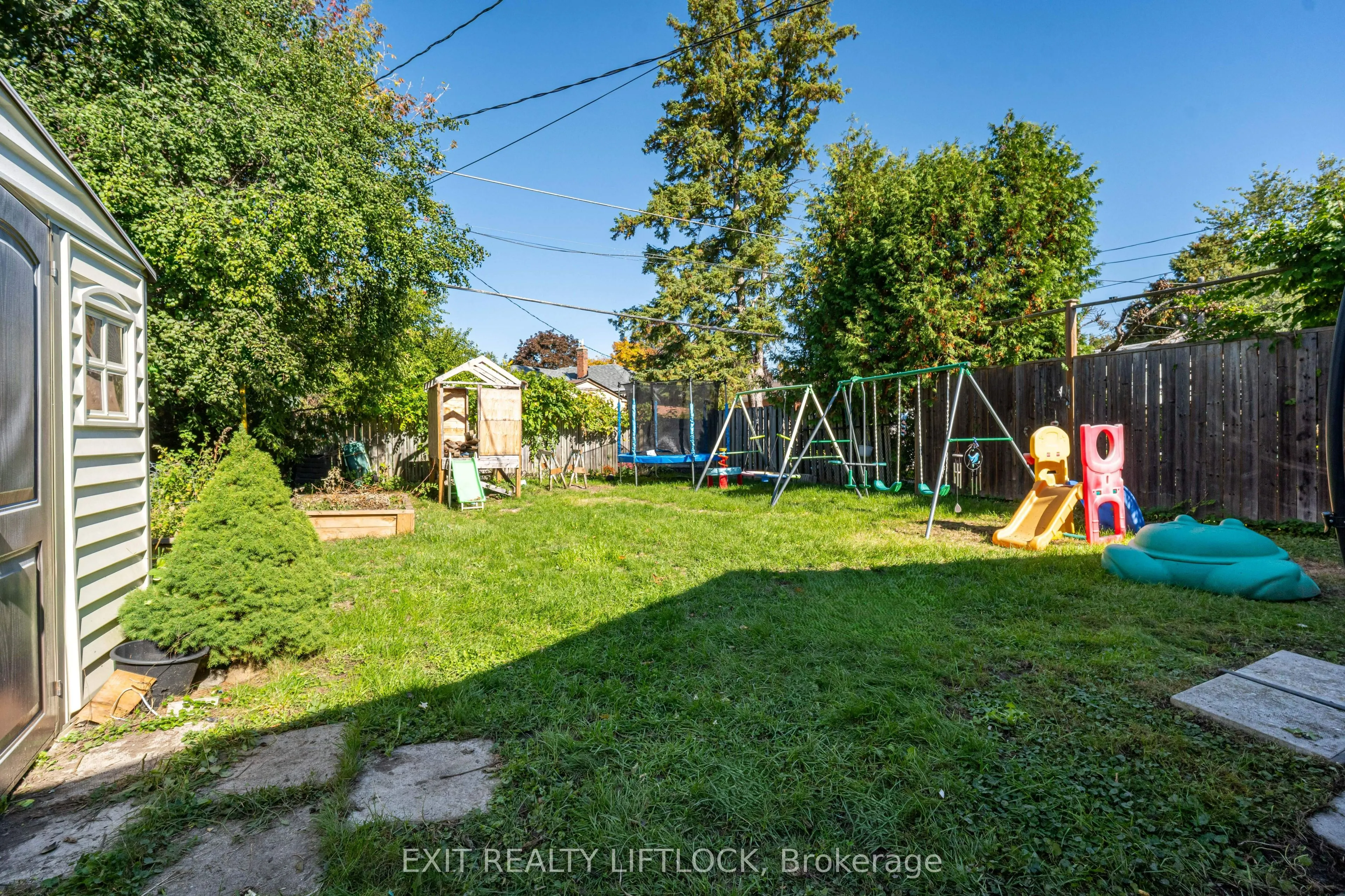 720 New Romaine Street