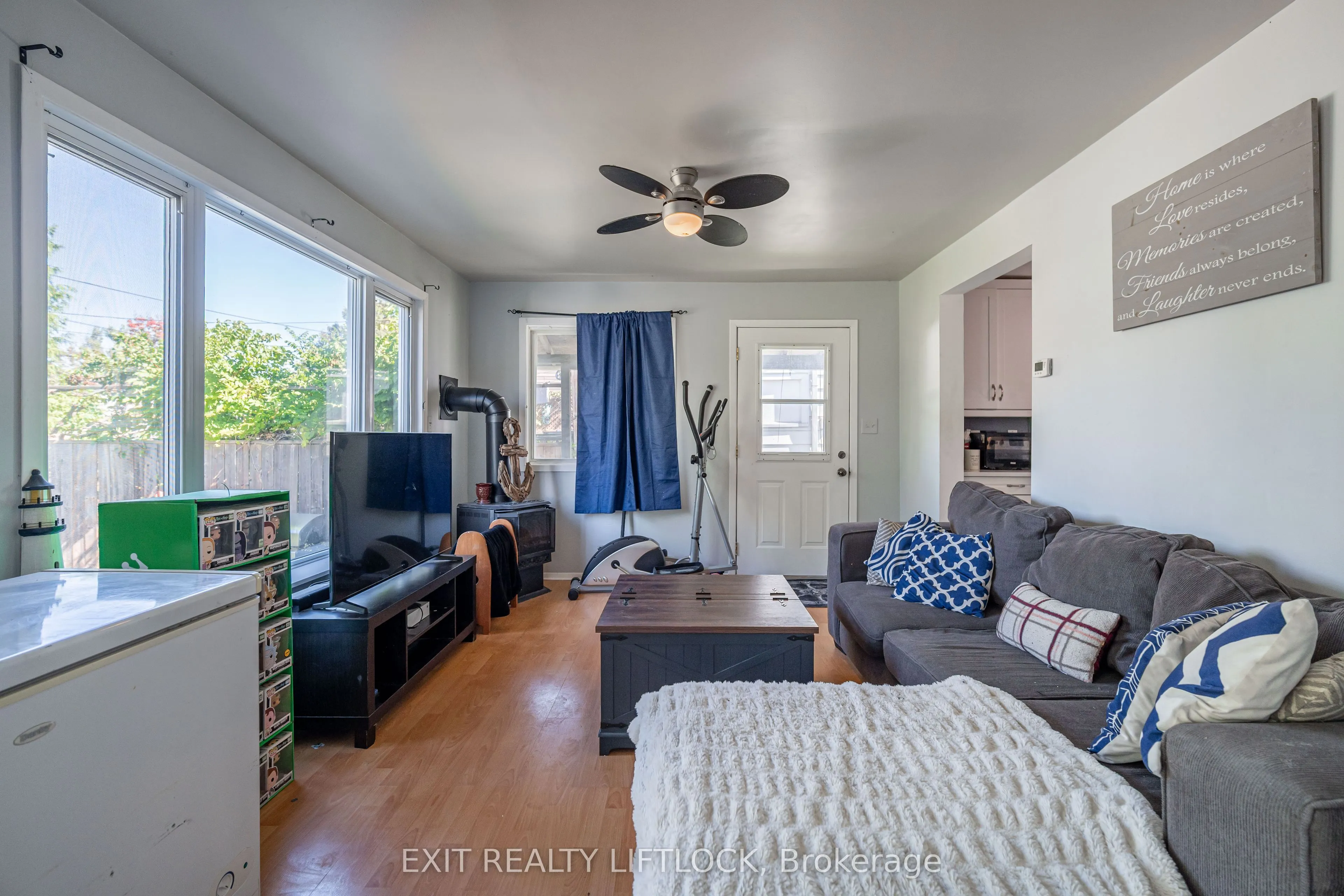 720 New Romaine Street