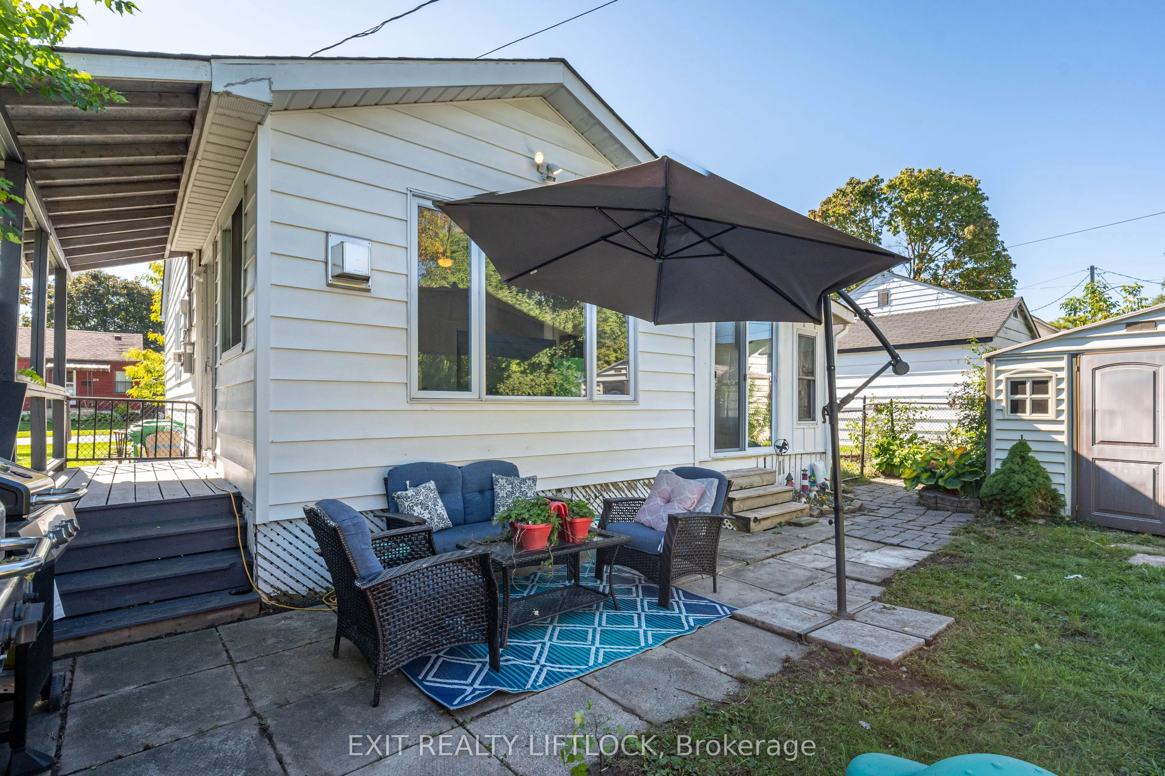 720 New Romaine Street