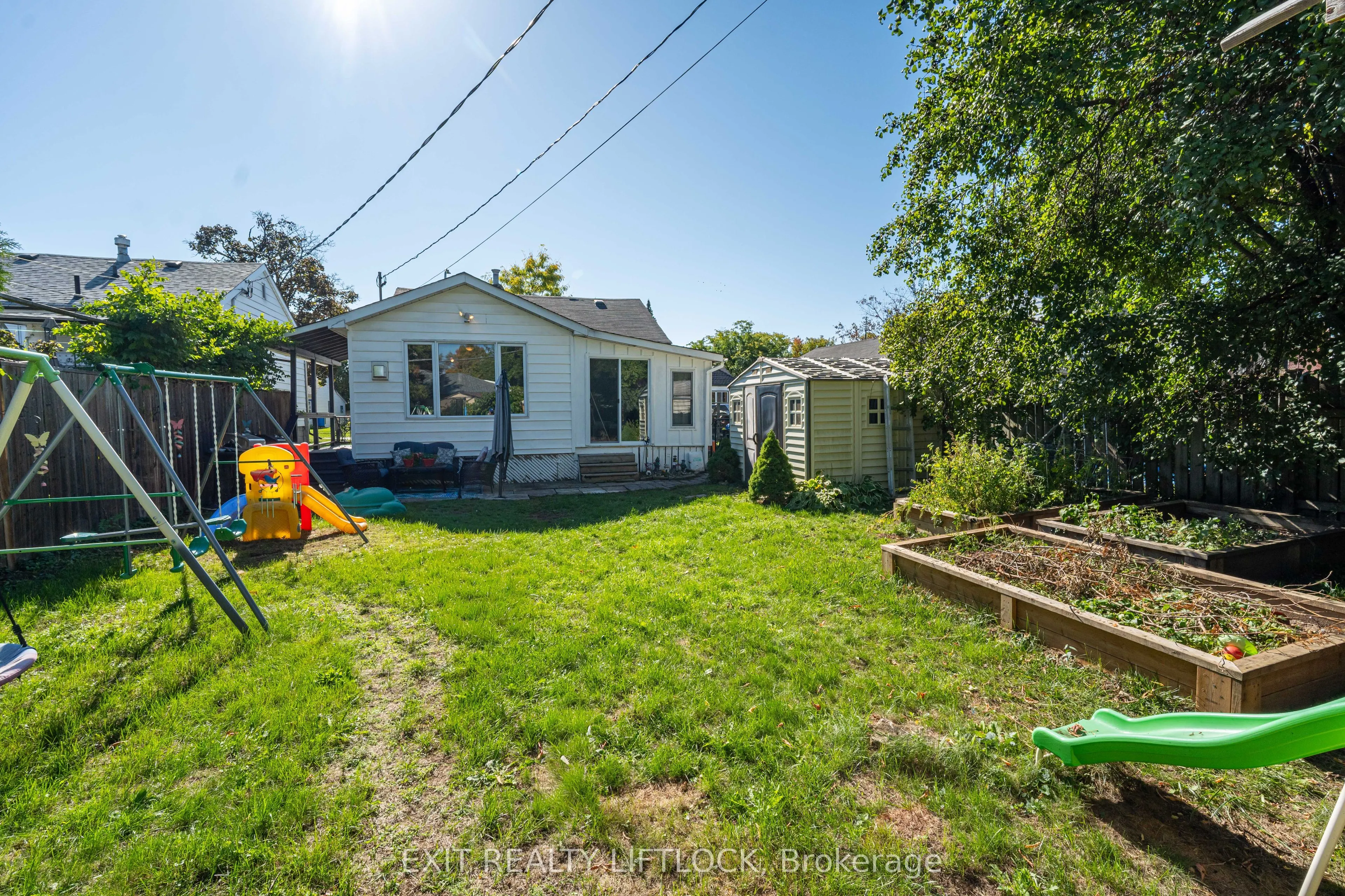 720 New Romaine Street