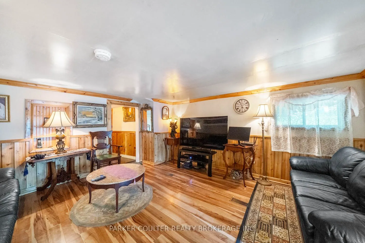 1291 Muskoka Rd 118 W