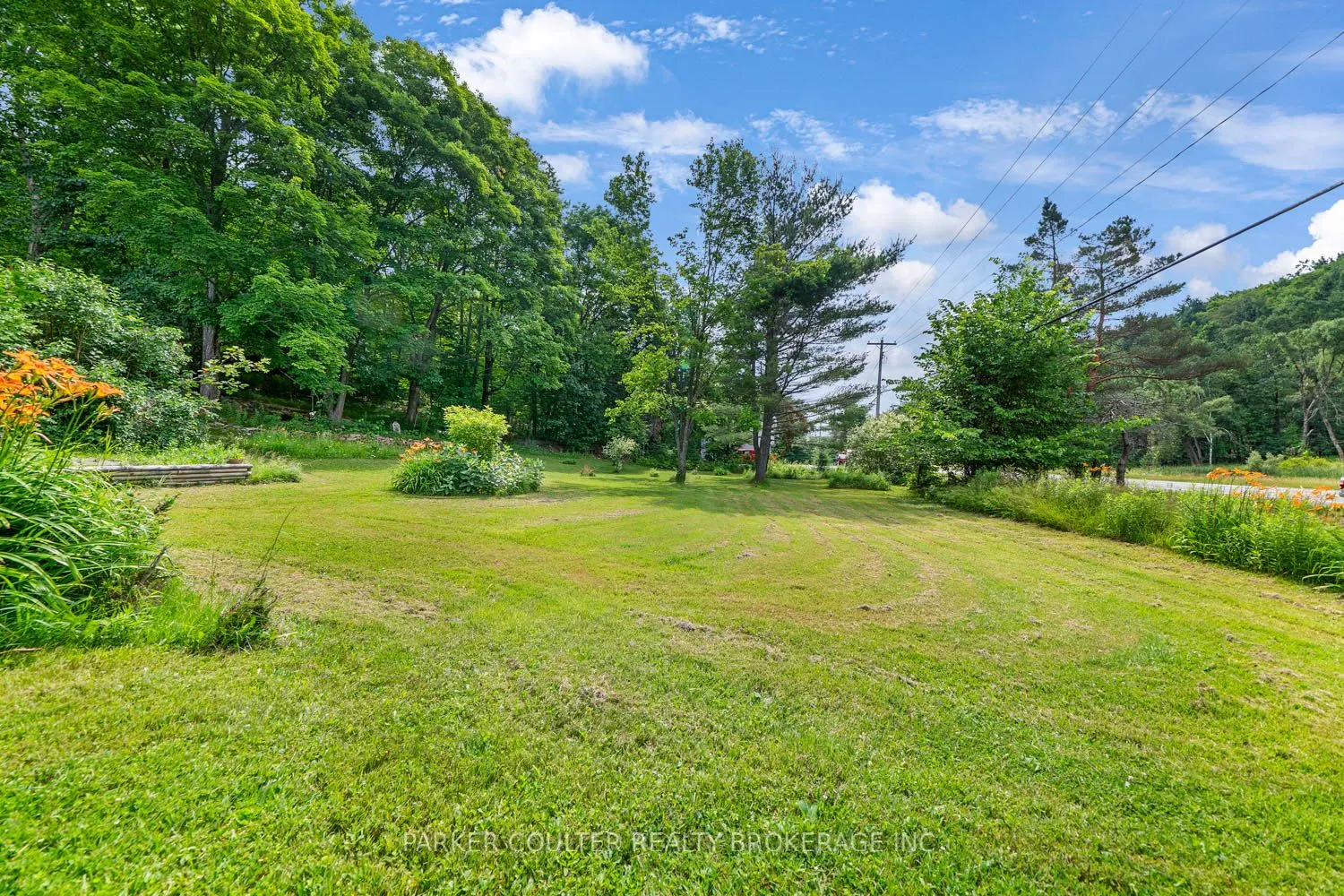 1291 Muskoka Rd 118 W