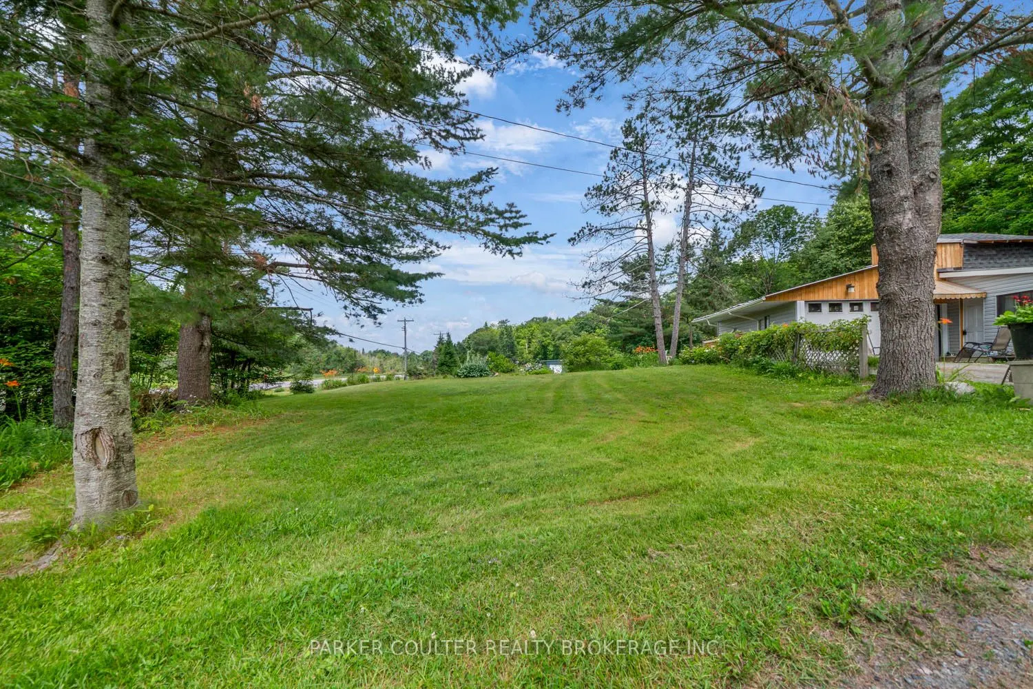 1291 Muskoka Rd 118 W
