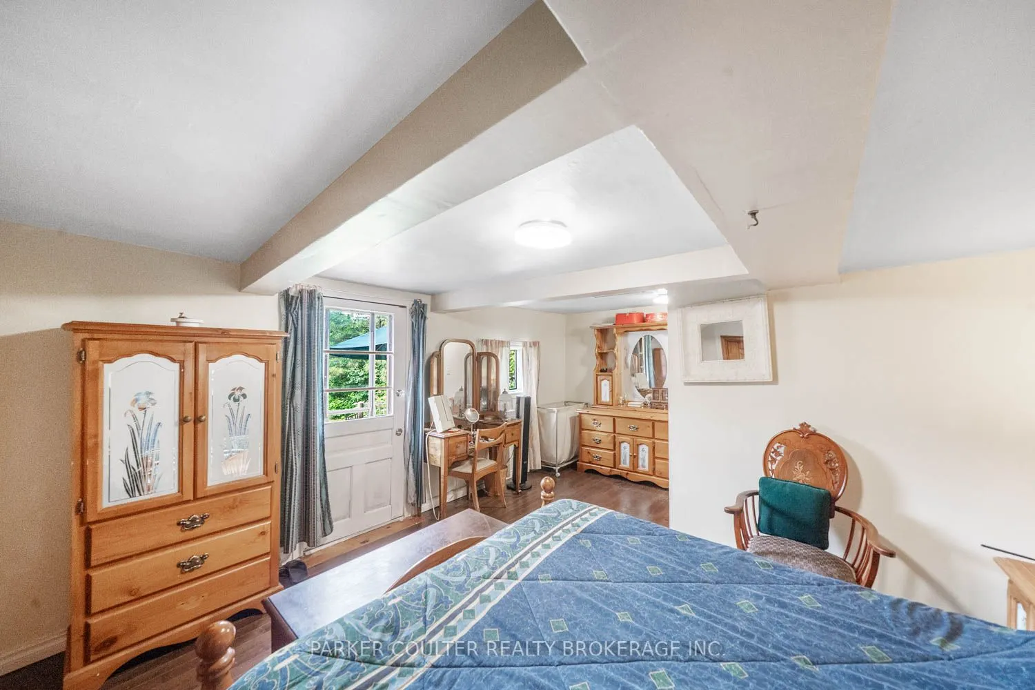 1291 Muskoka Rd 118 W