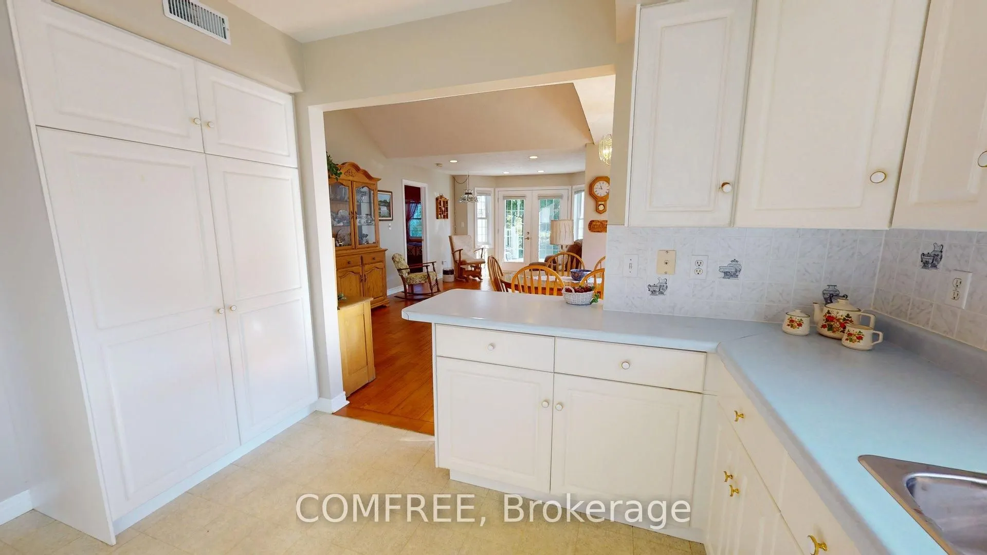 12 Pond View Drive, #12