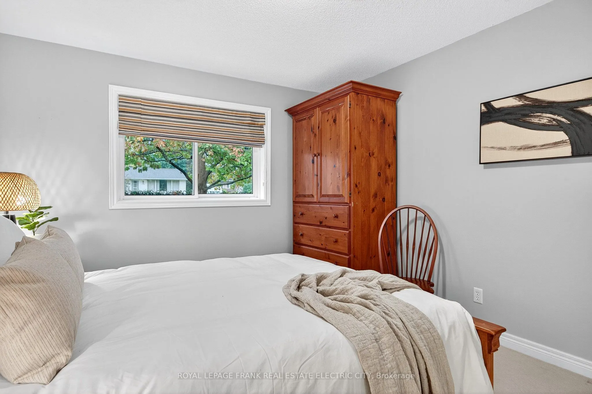 20 Charles Court, #20