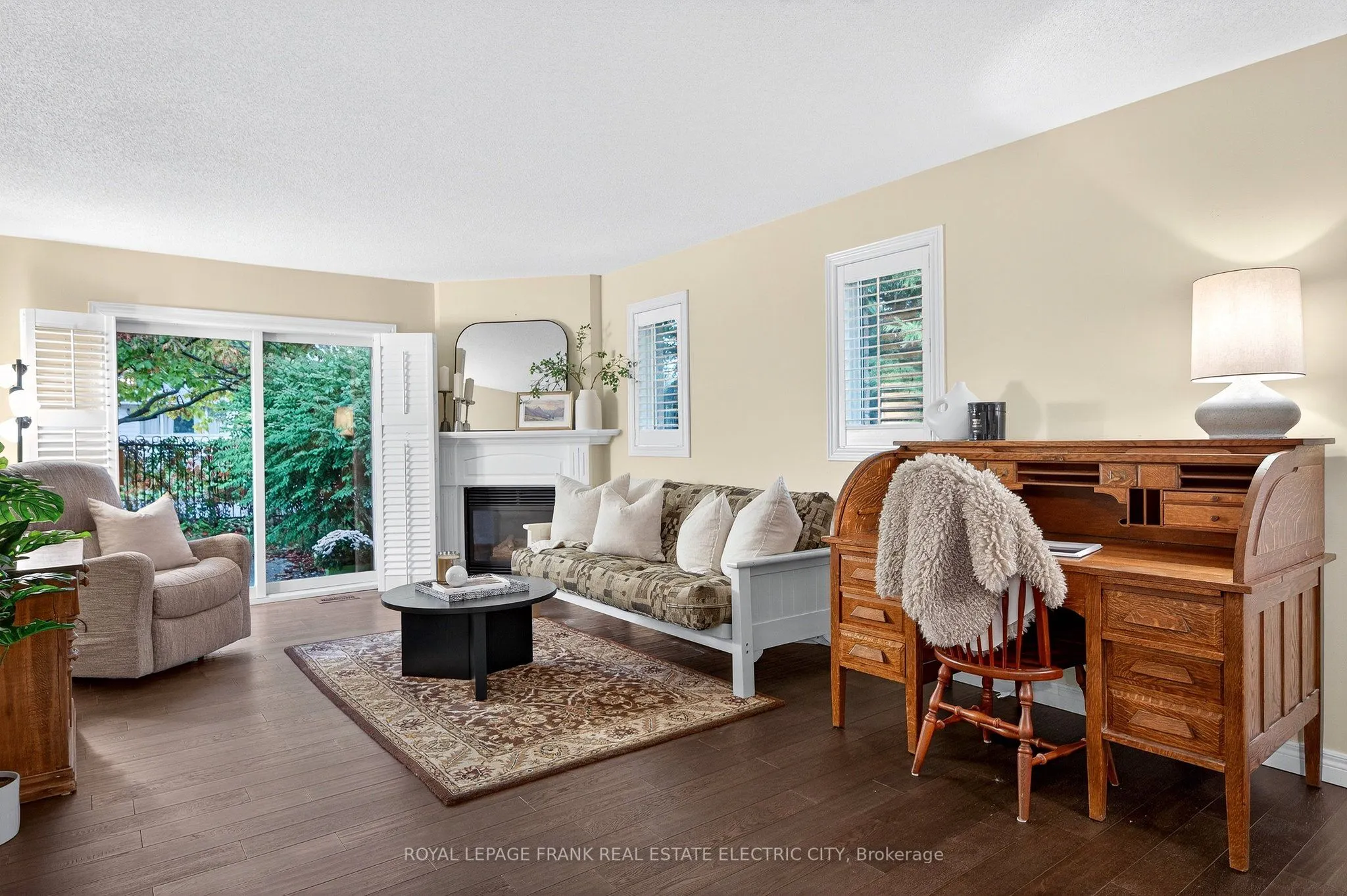20 Charles Court, #20