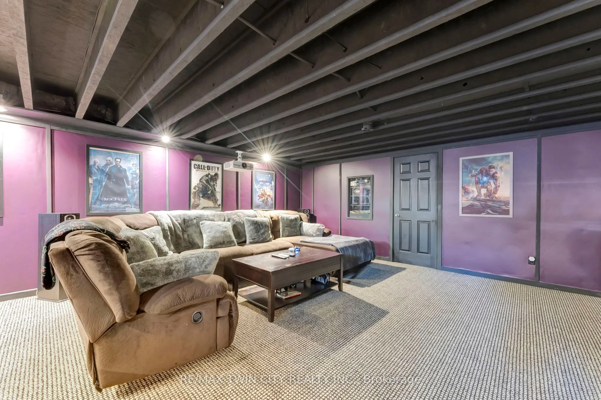 1 Bowen Lane