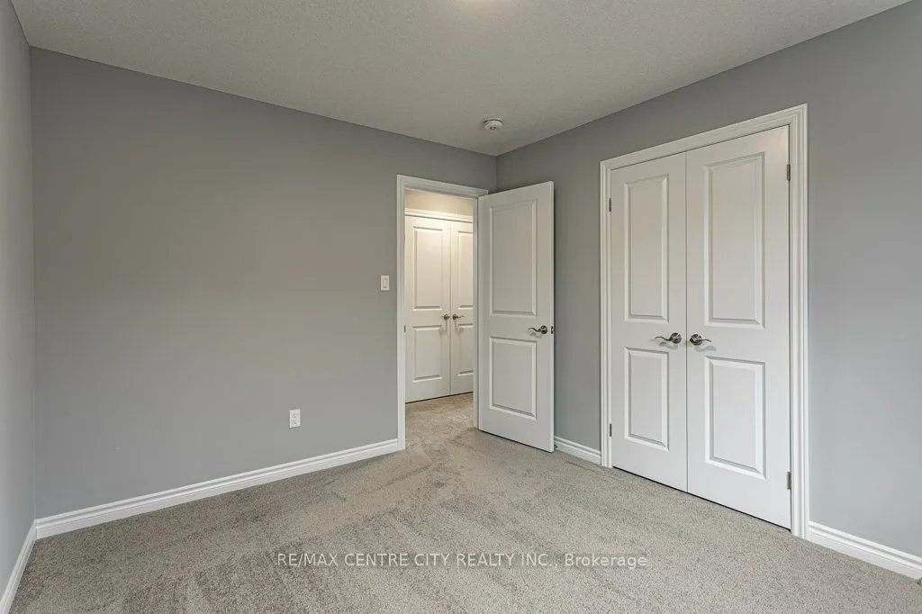 1596 Noah Bend