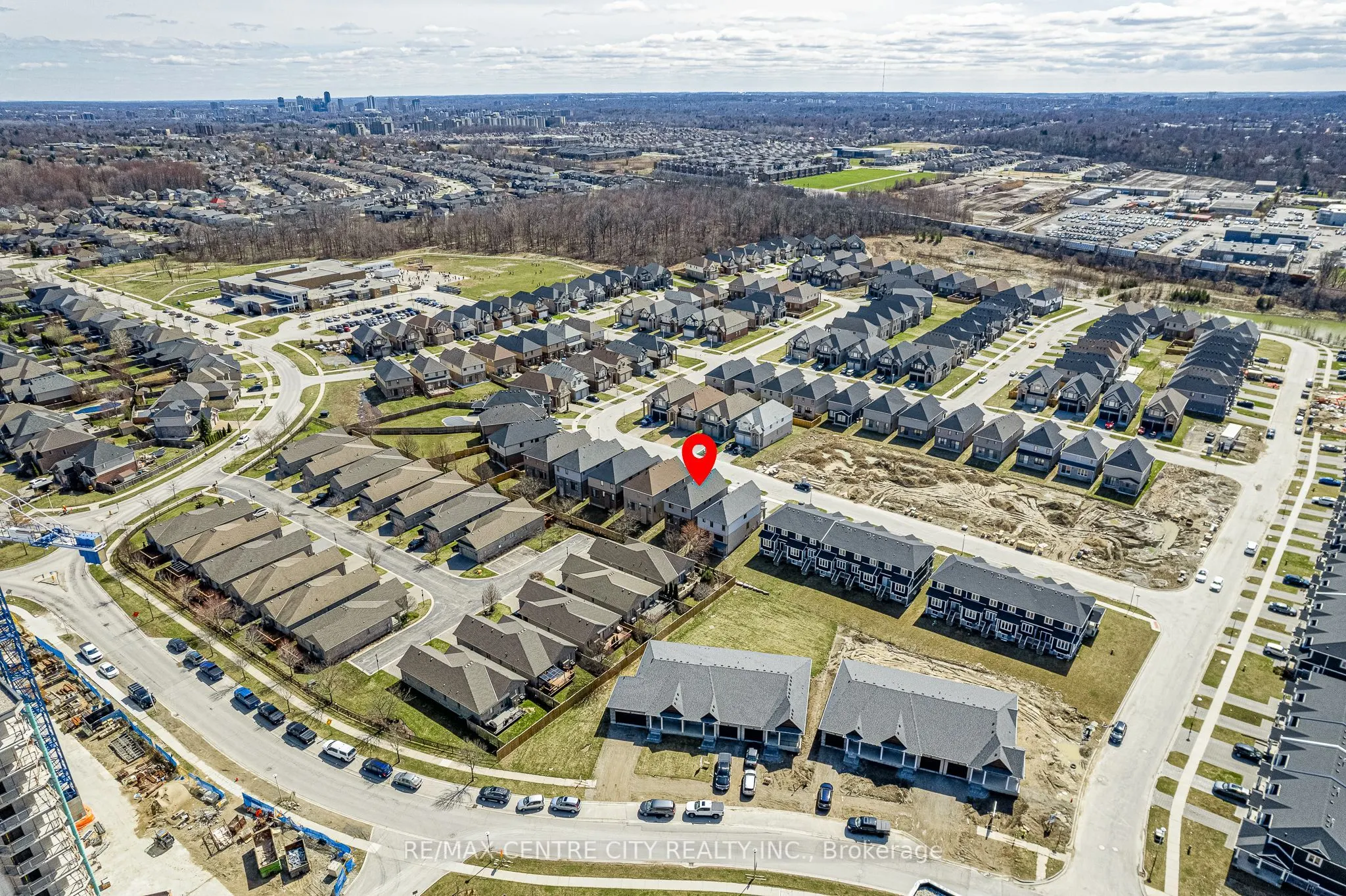 1596 Noah Bend
