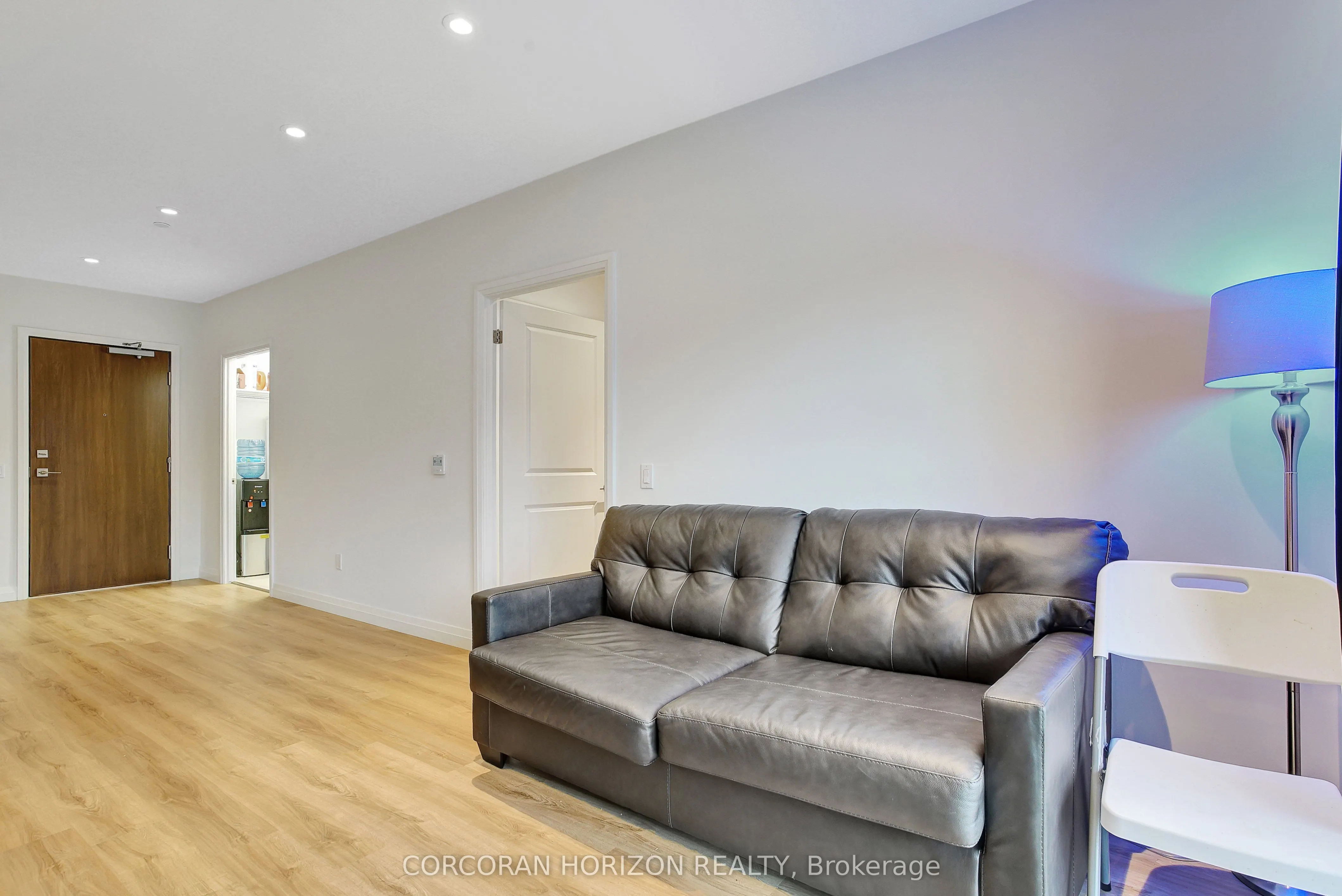 525 New Dundee Road, #203