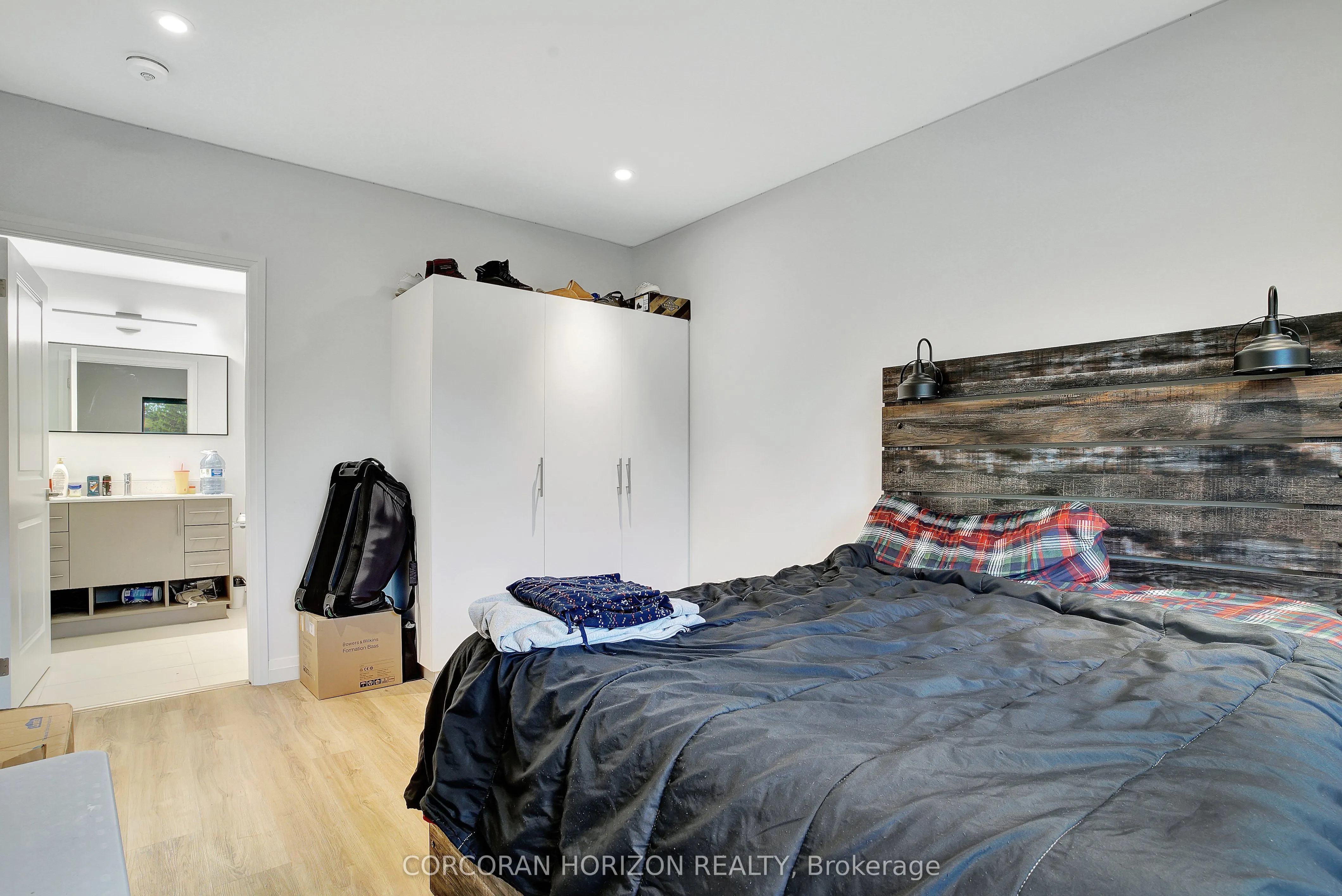 525 New Dundee Road, #203