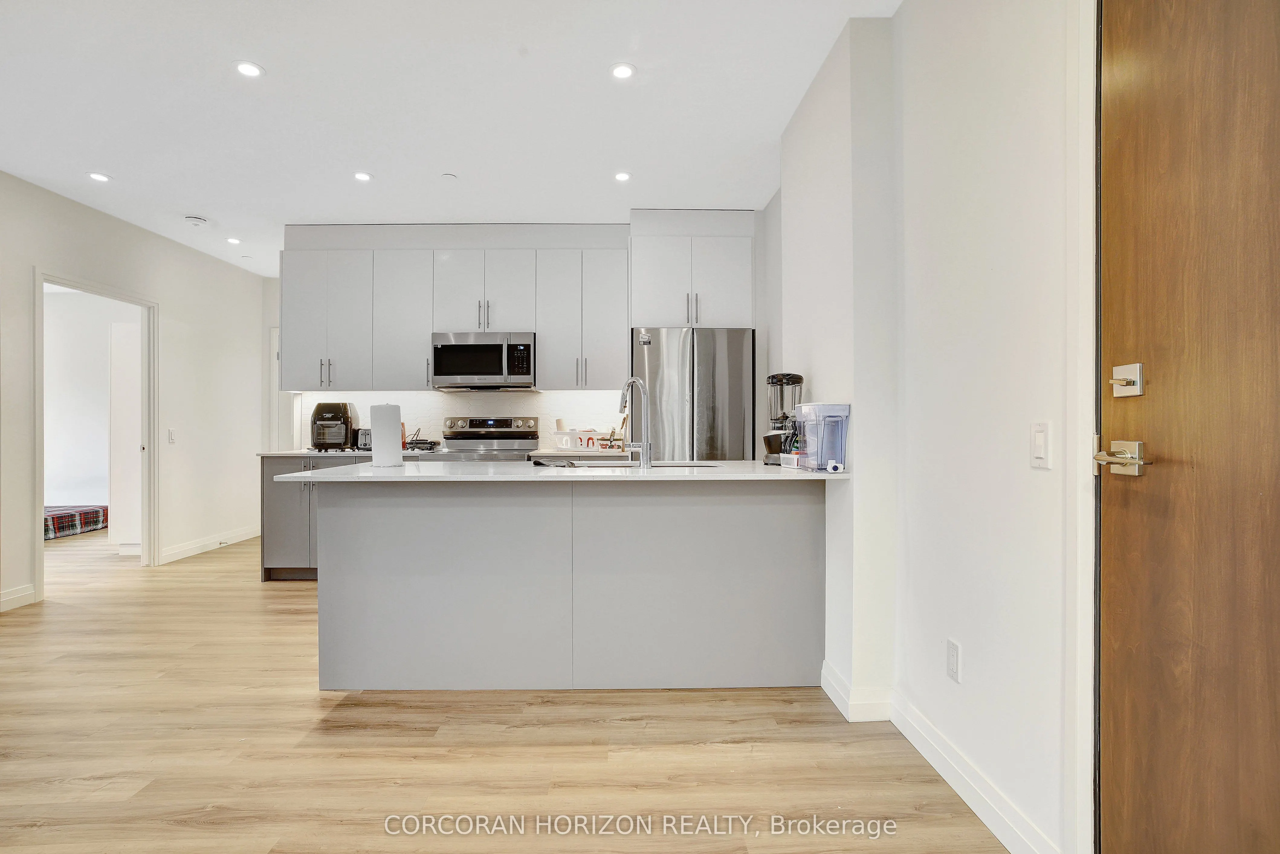 525 New Dundee Road, #203
