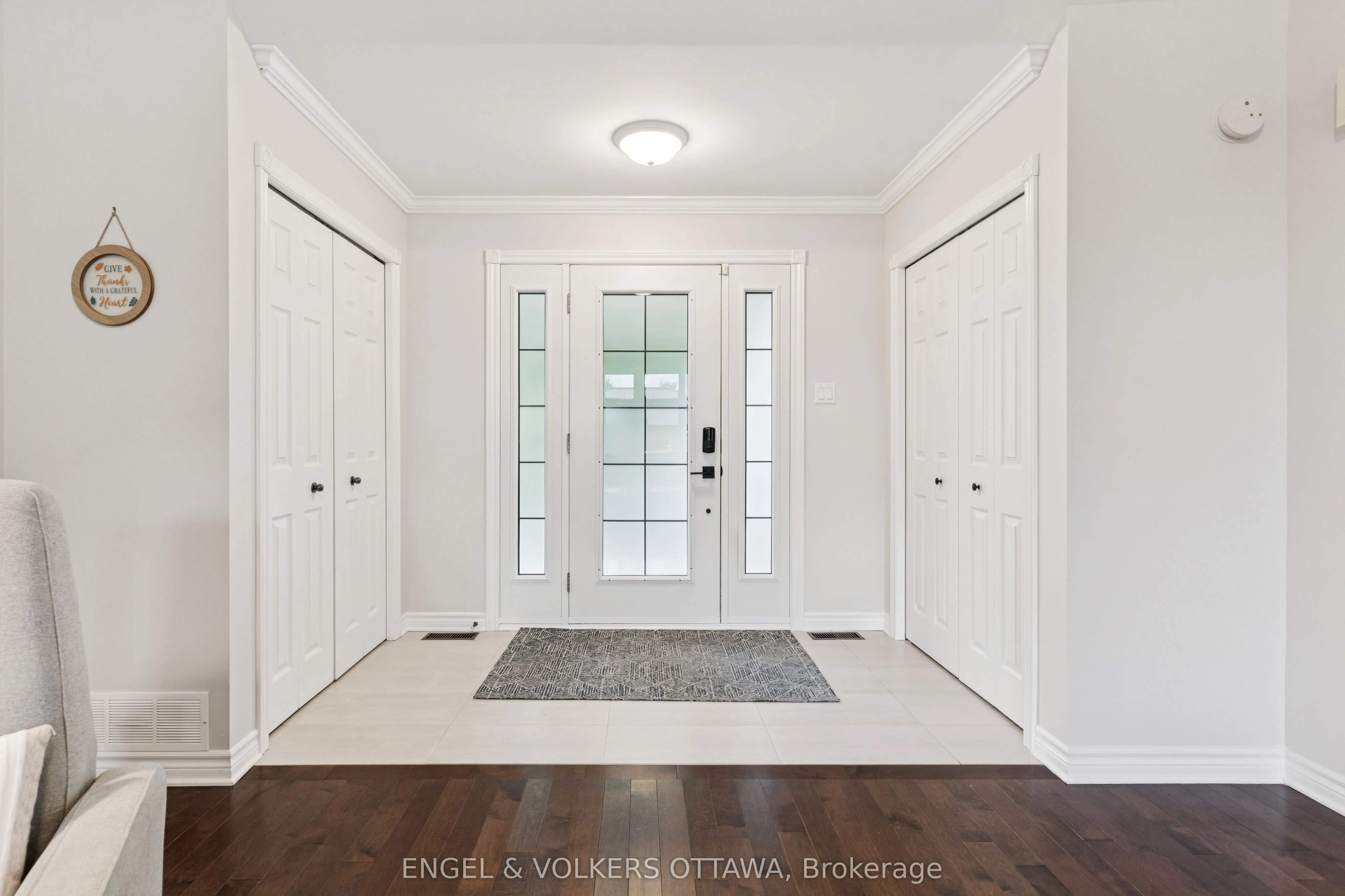 161 Des Pins Street