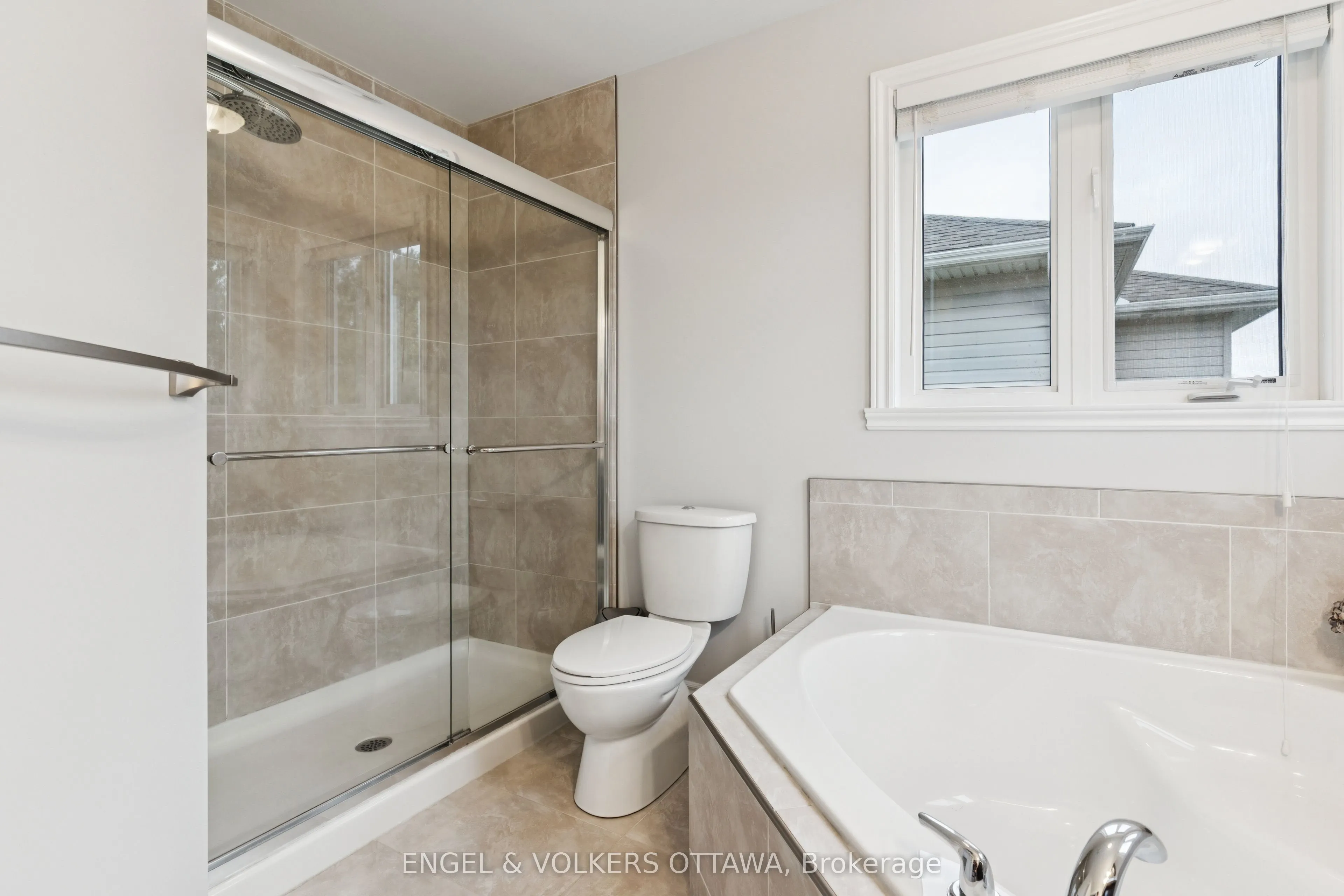 161 Des Pins Street